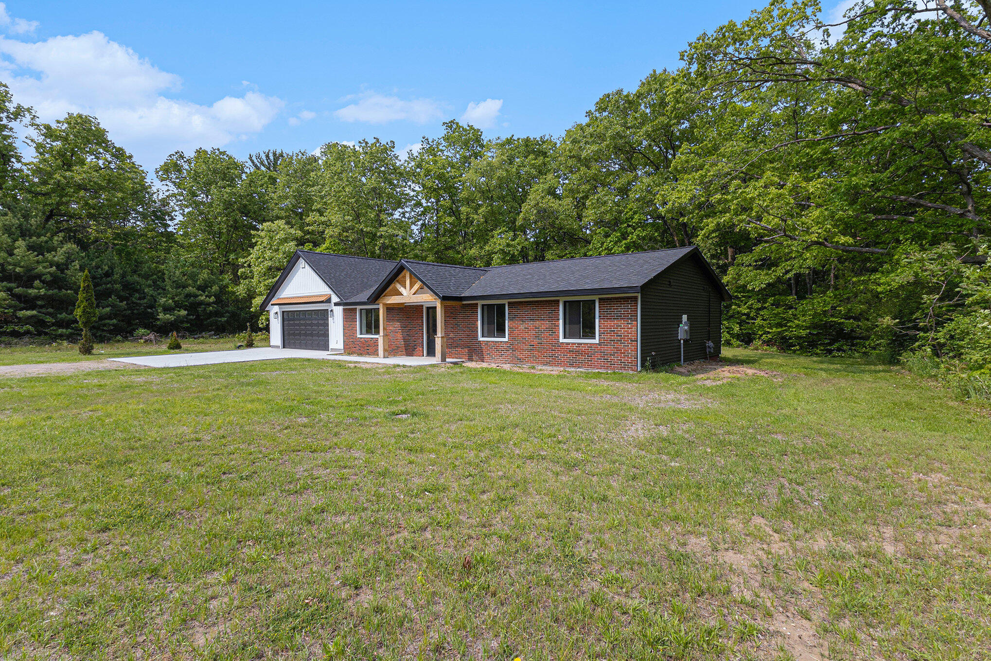 2051 Russell Road Property Photo 20