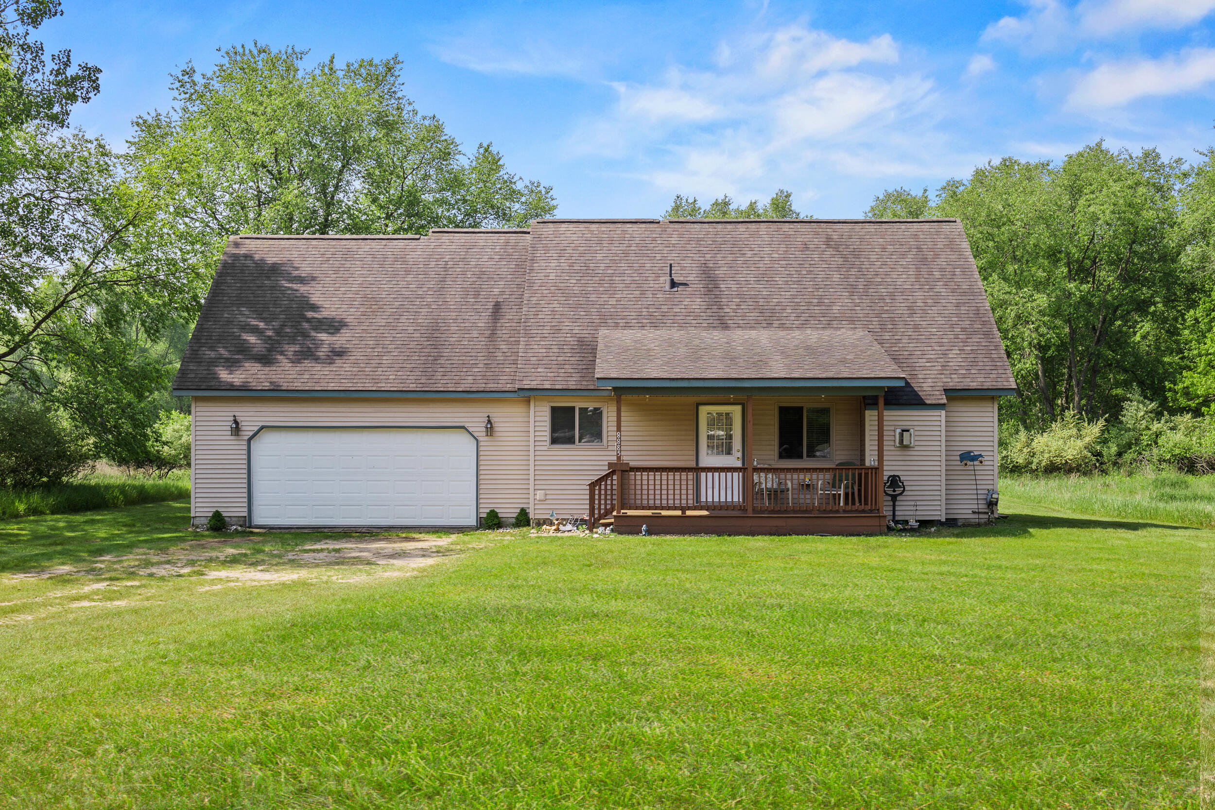 8885 Edgewater Drive Property Photo 1