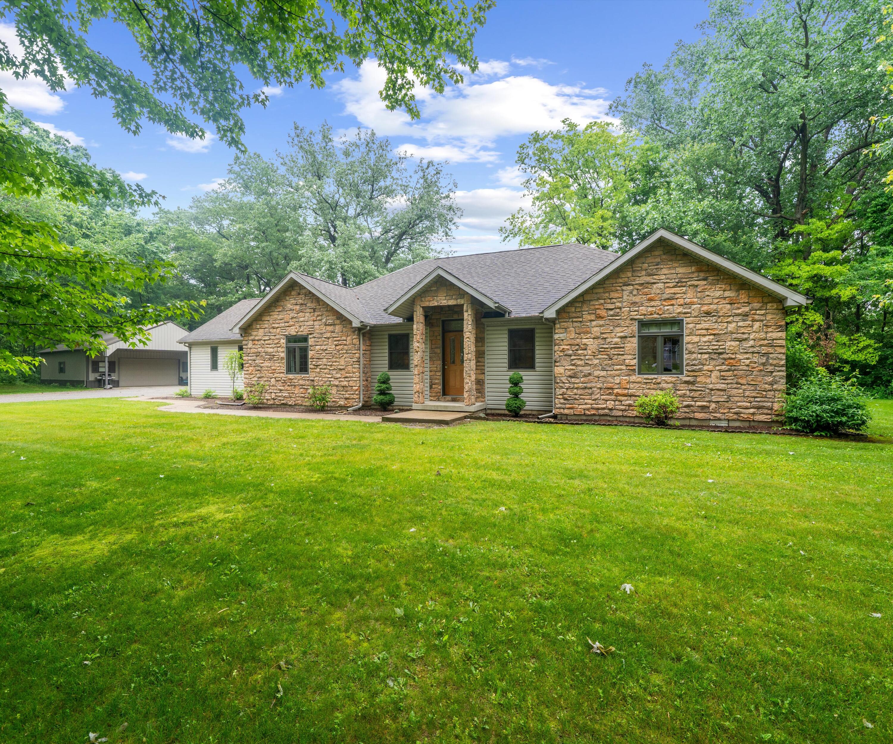 8650 Mary Meadows Drive Property Photo 1