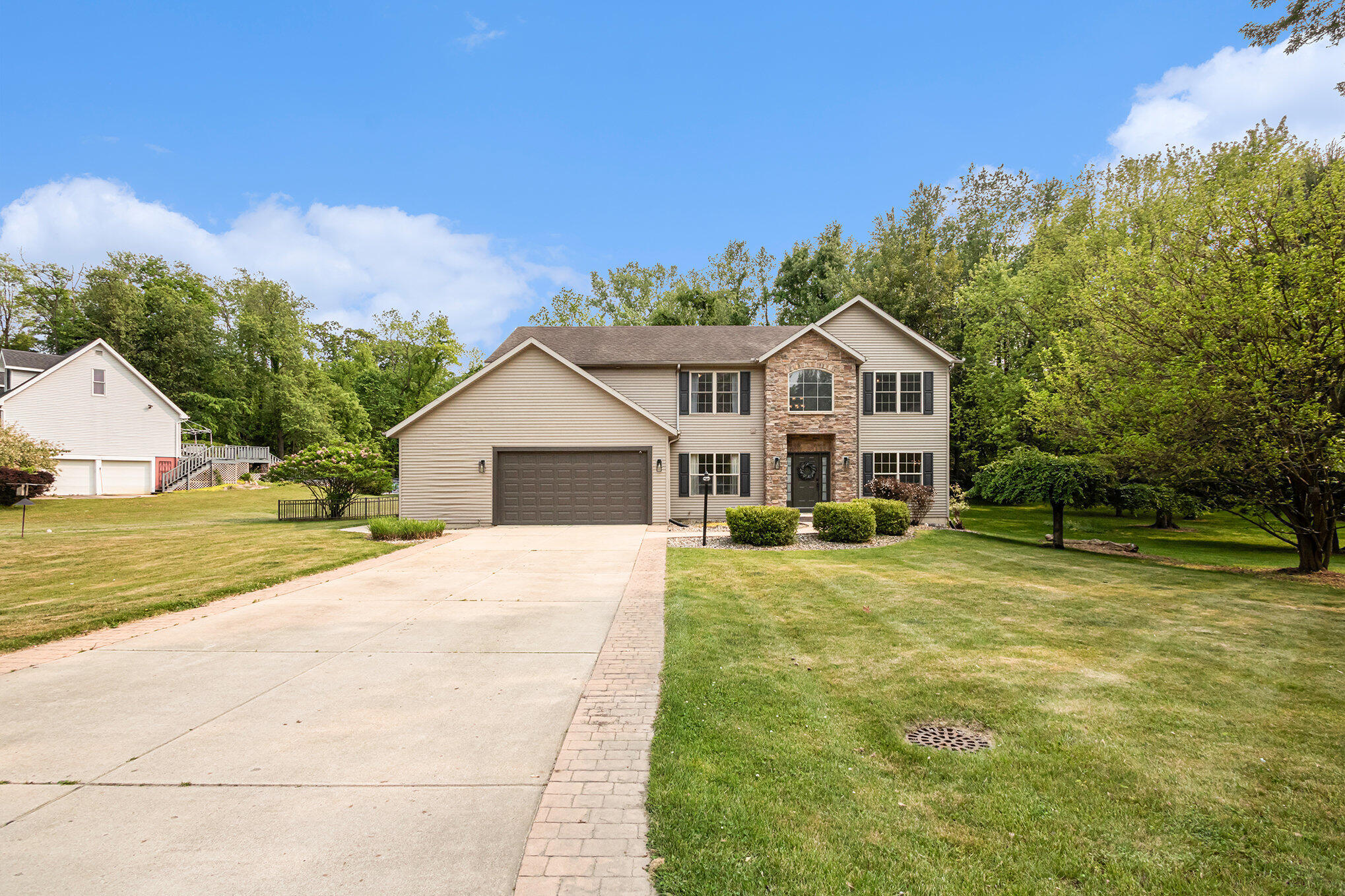 4844 Ontario Drive Property Photo 1