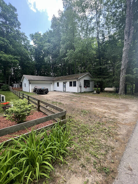 2599 Pleasant Lake Shore Drive Property Photo 1