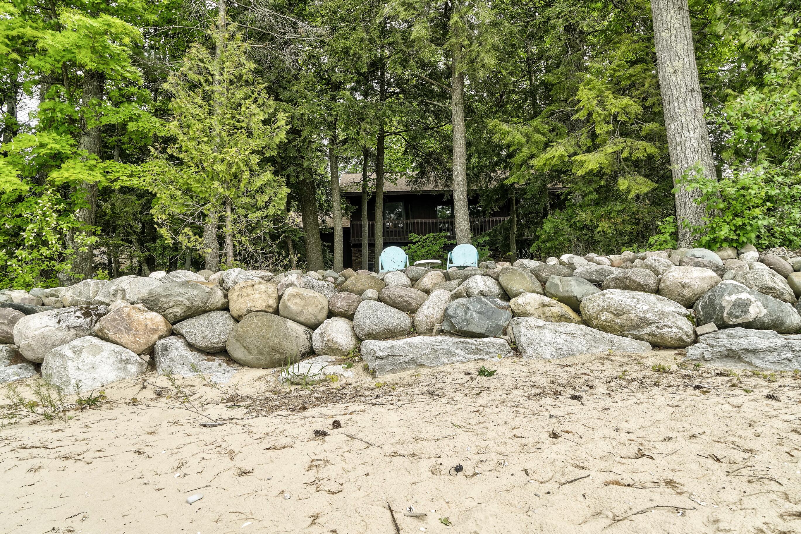 3929 Bay Valley Drive Property Photo 1