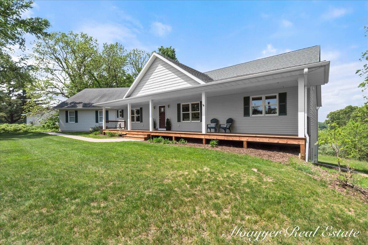 10245 Lincoln Lake Road Ne Property Photo 1