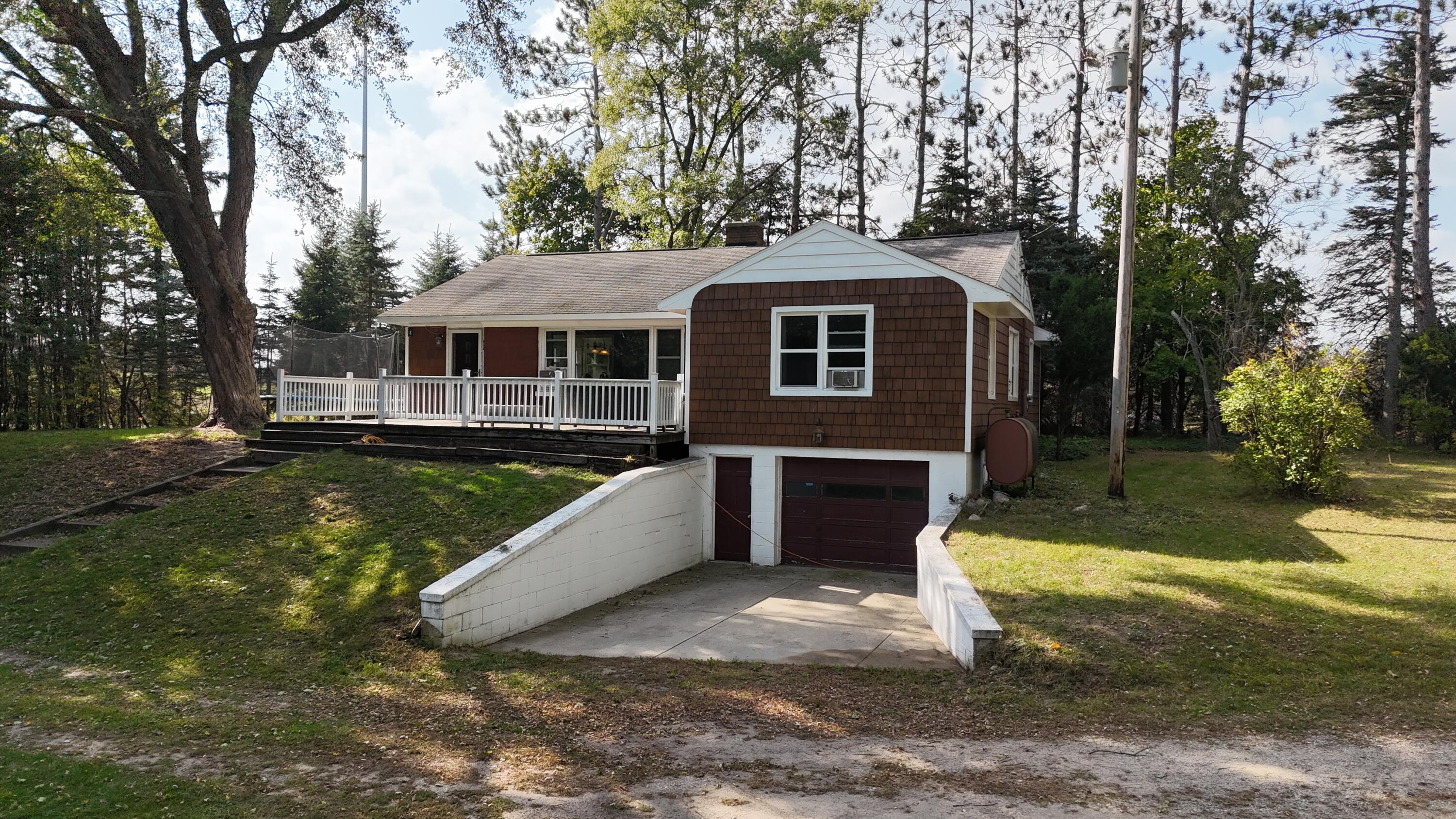 10017 M-115 Property Photo 1