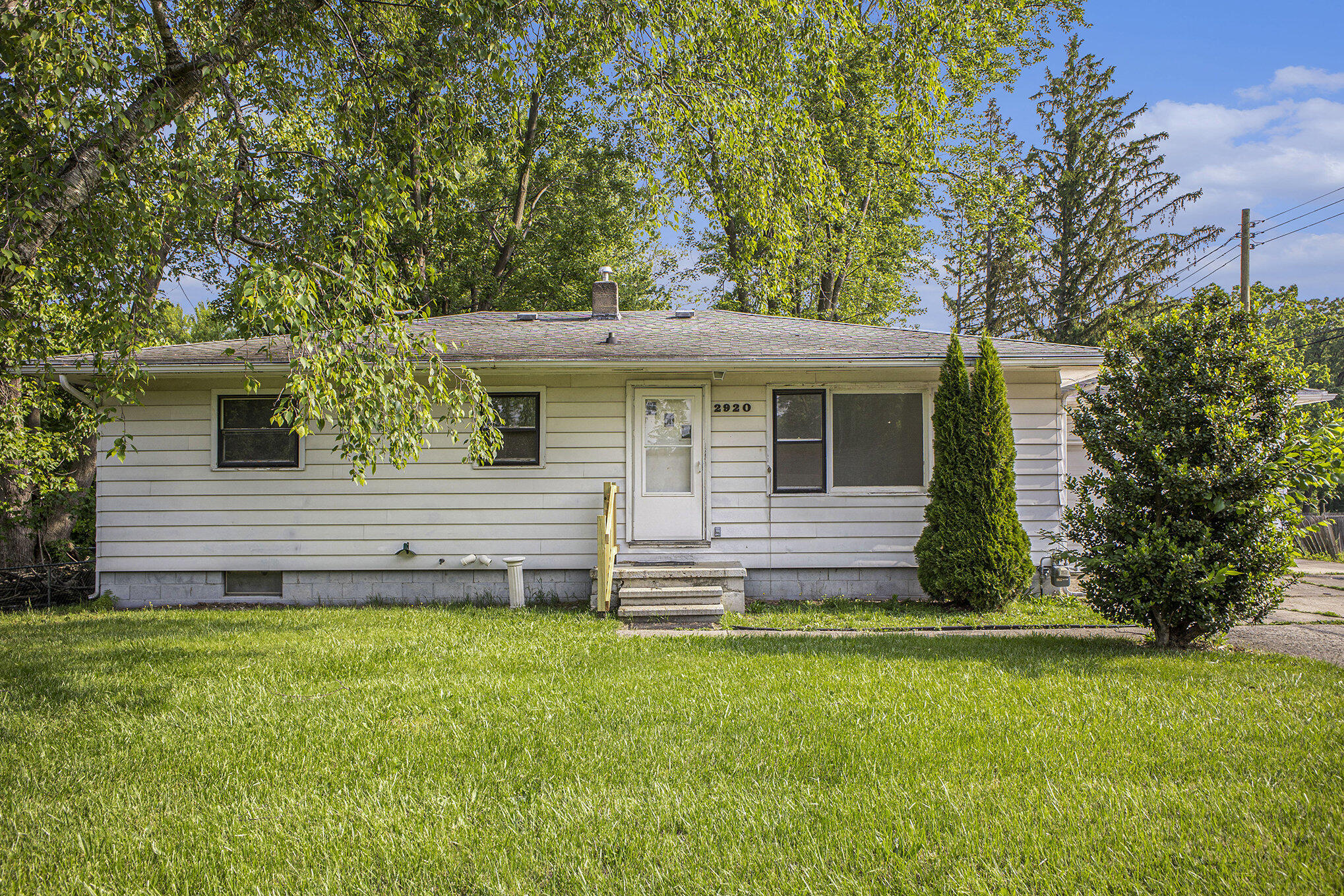 2920 Dunlap Street Property Photo 1
