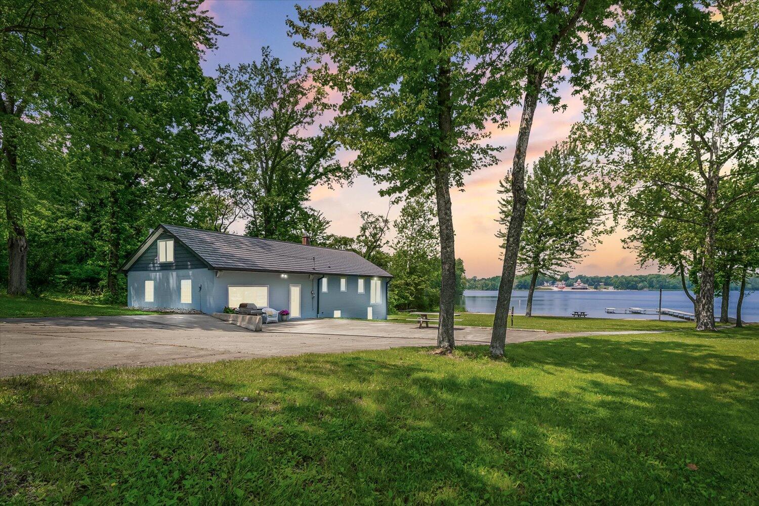 13754 45th Street Property Photo 1