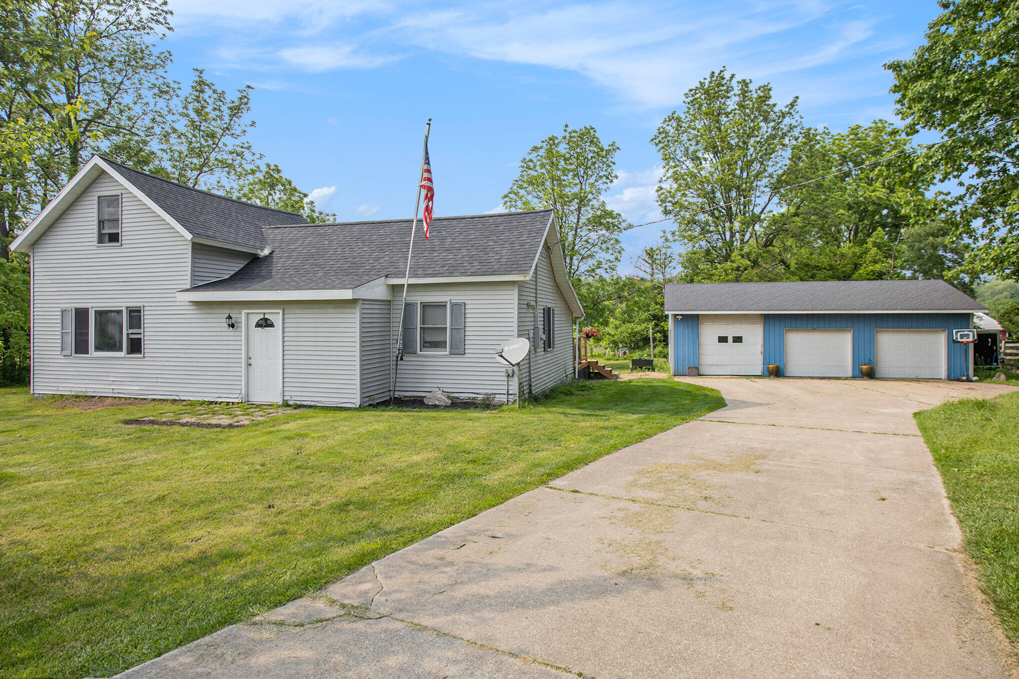 324 Cranson Road Property Photo 1