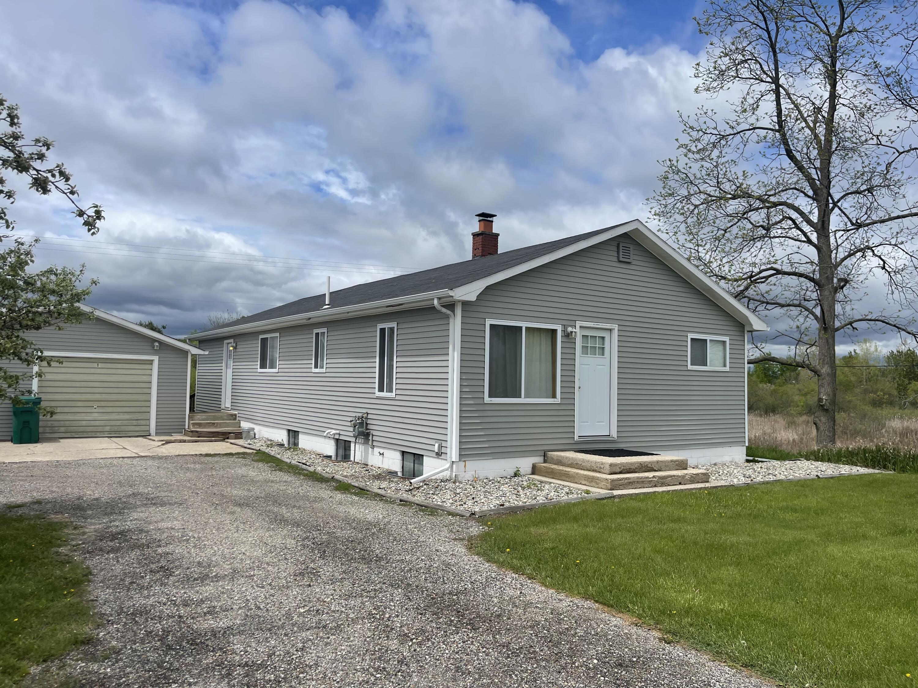 2374 S M 30 Property Photo 1