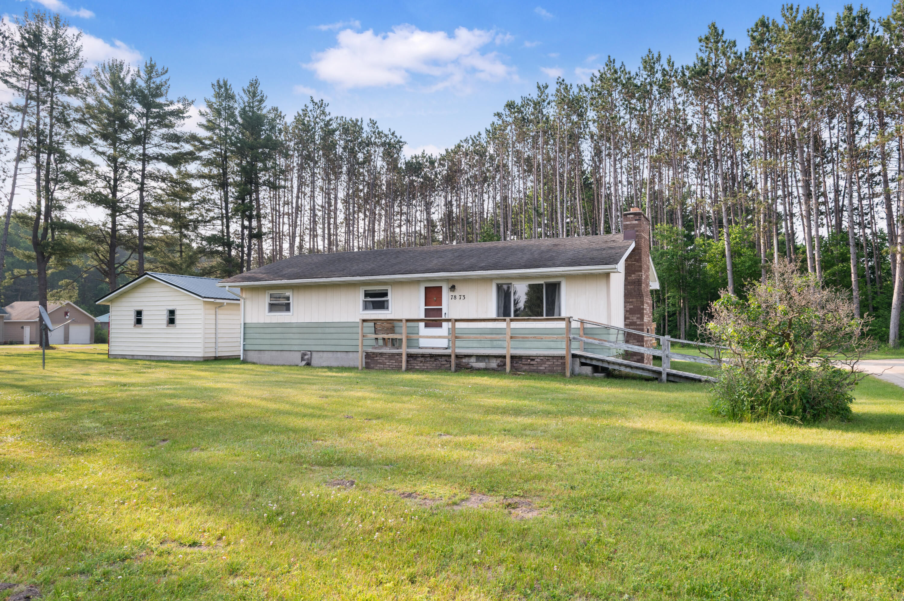 7873 River Rd Property Photo 8