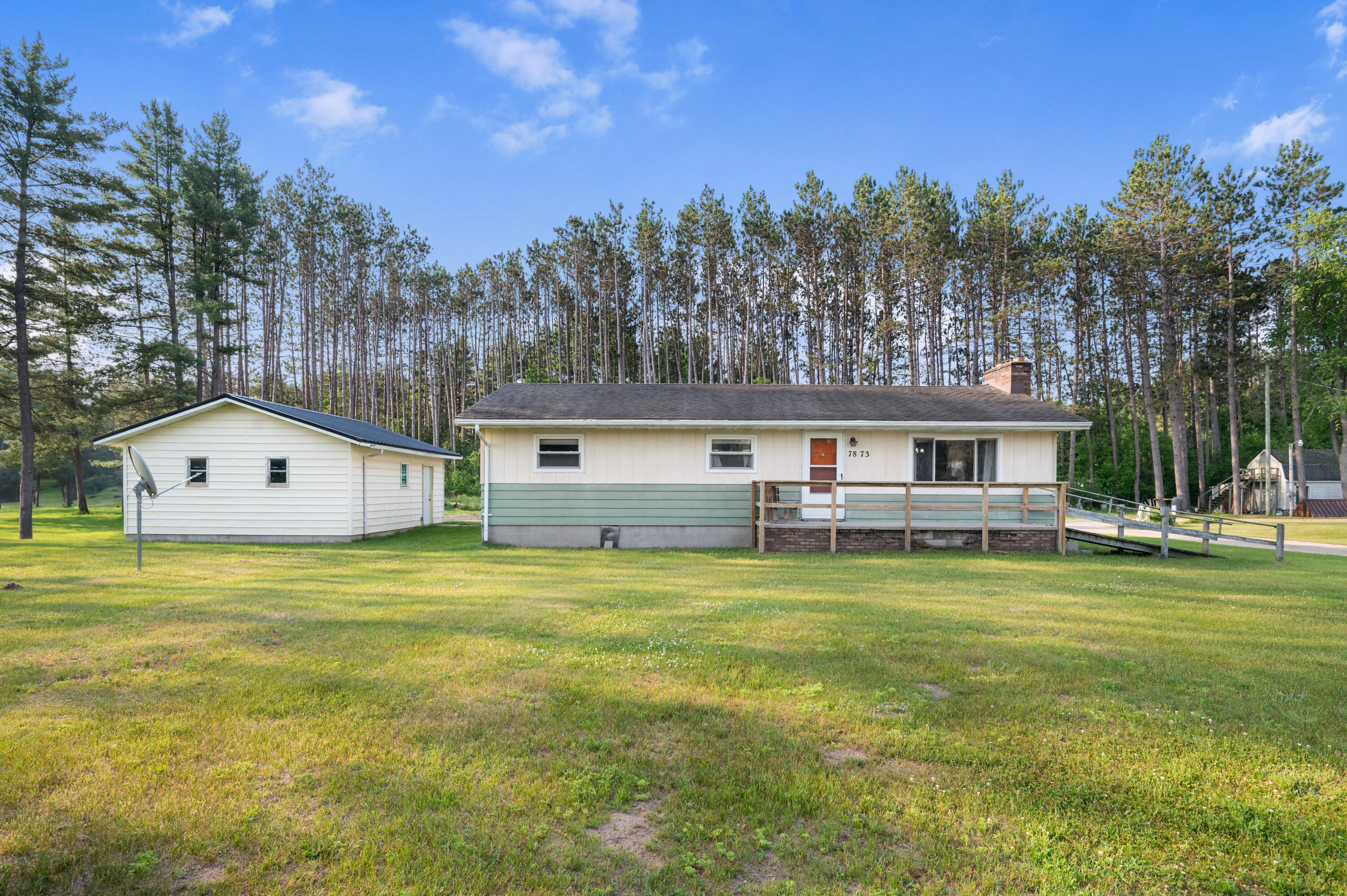 7873 River Rd Property Photo 9