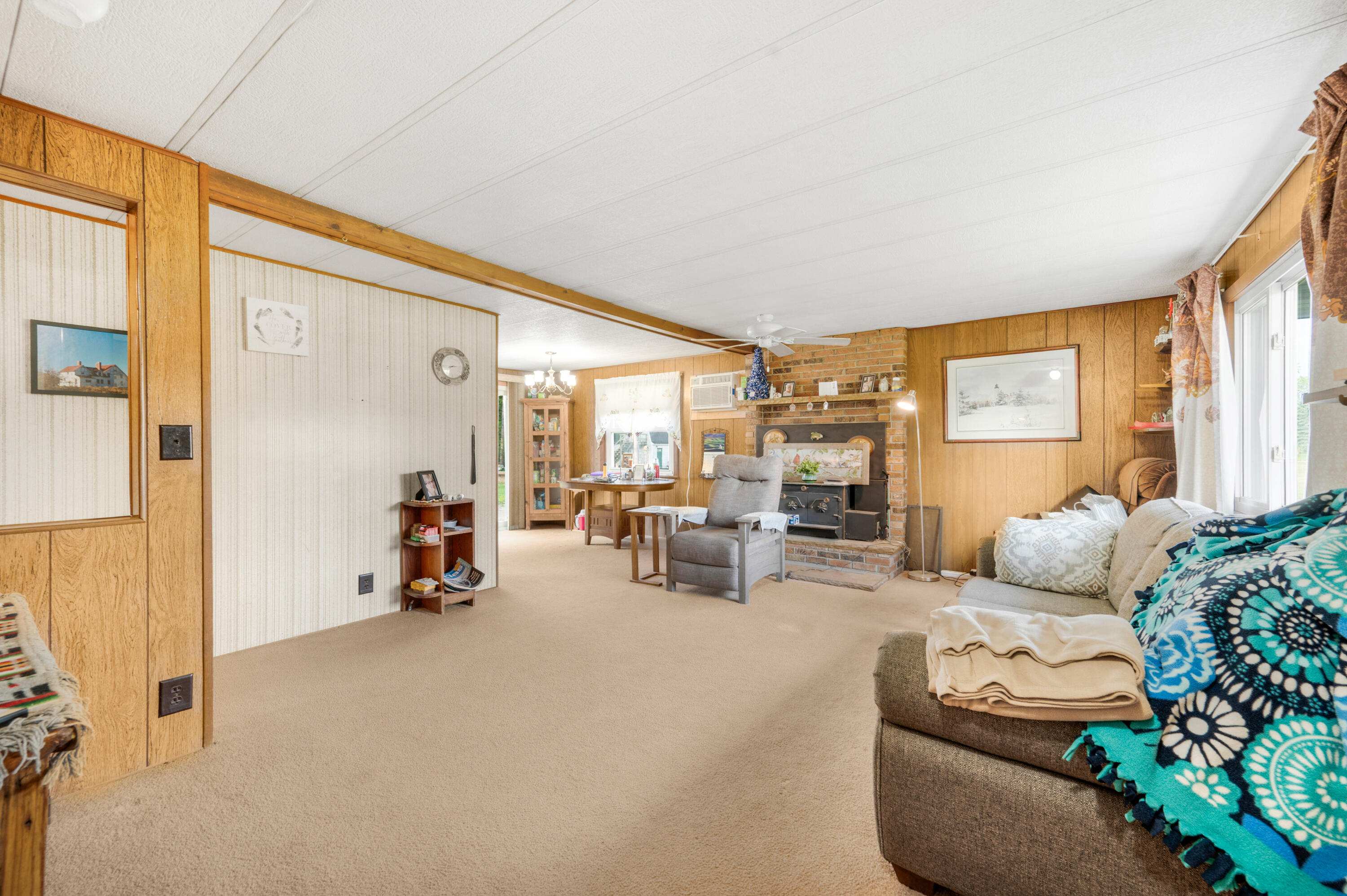7873 River Rd Property Photo 14
