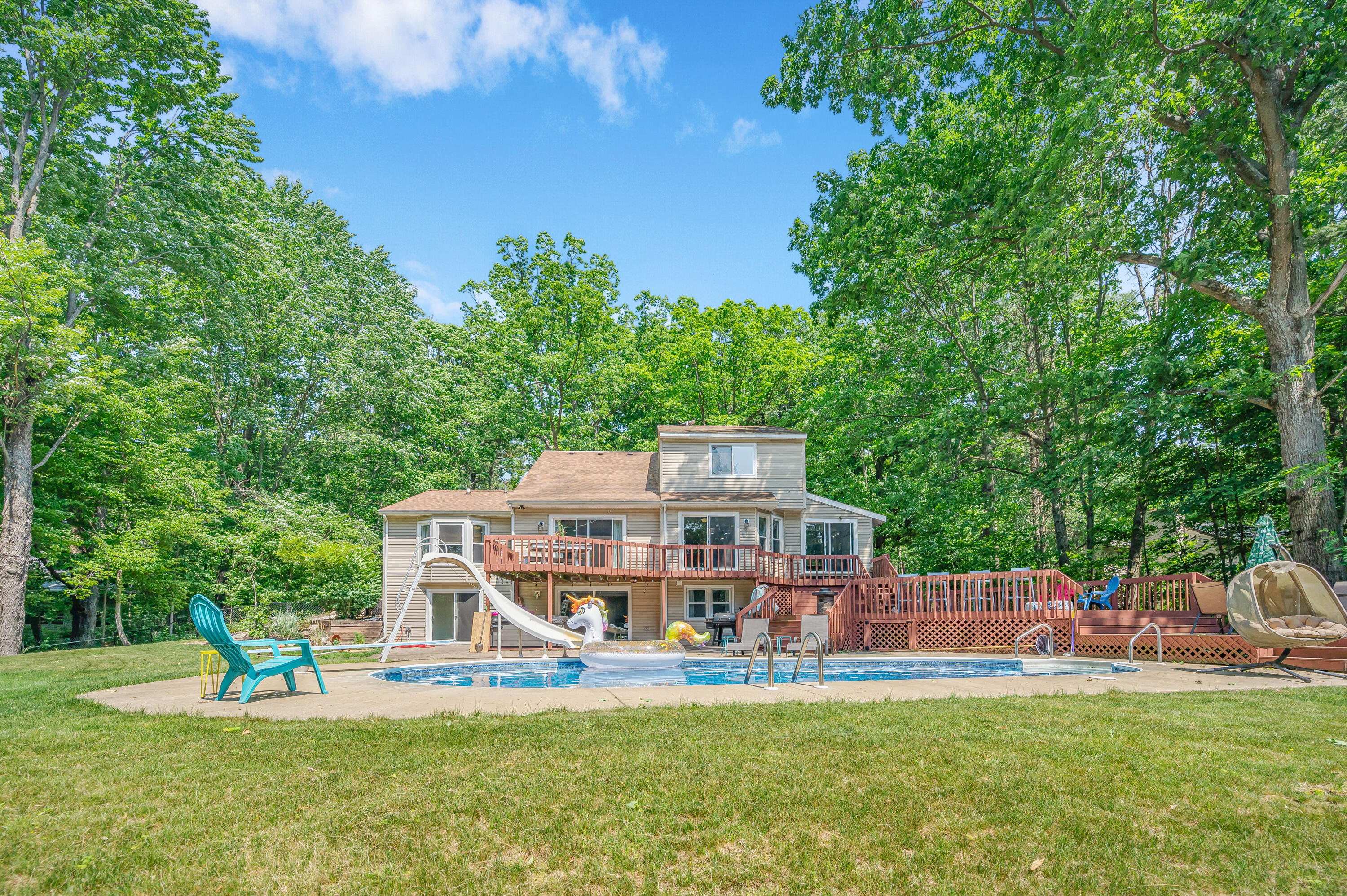13421 Woodland Court Property Photo 1