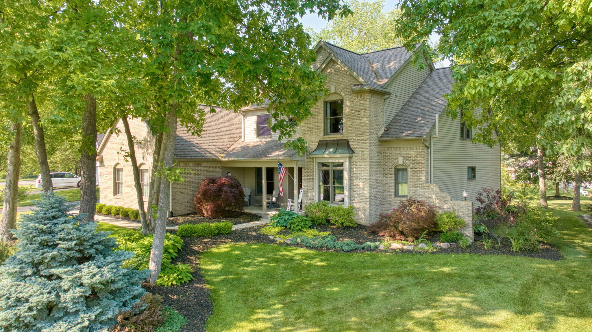 3179 Lakewood Shores Drive Property Photo 1
