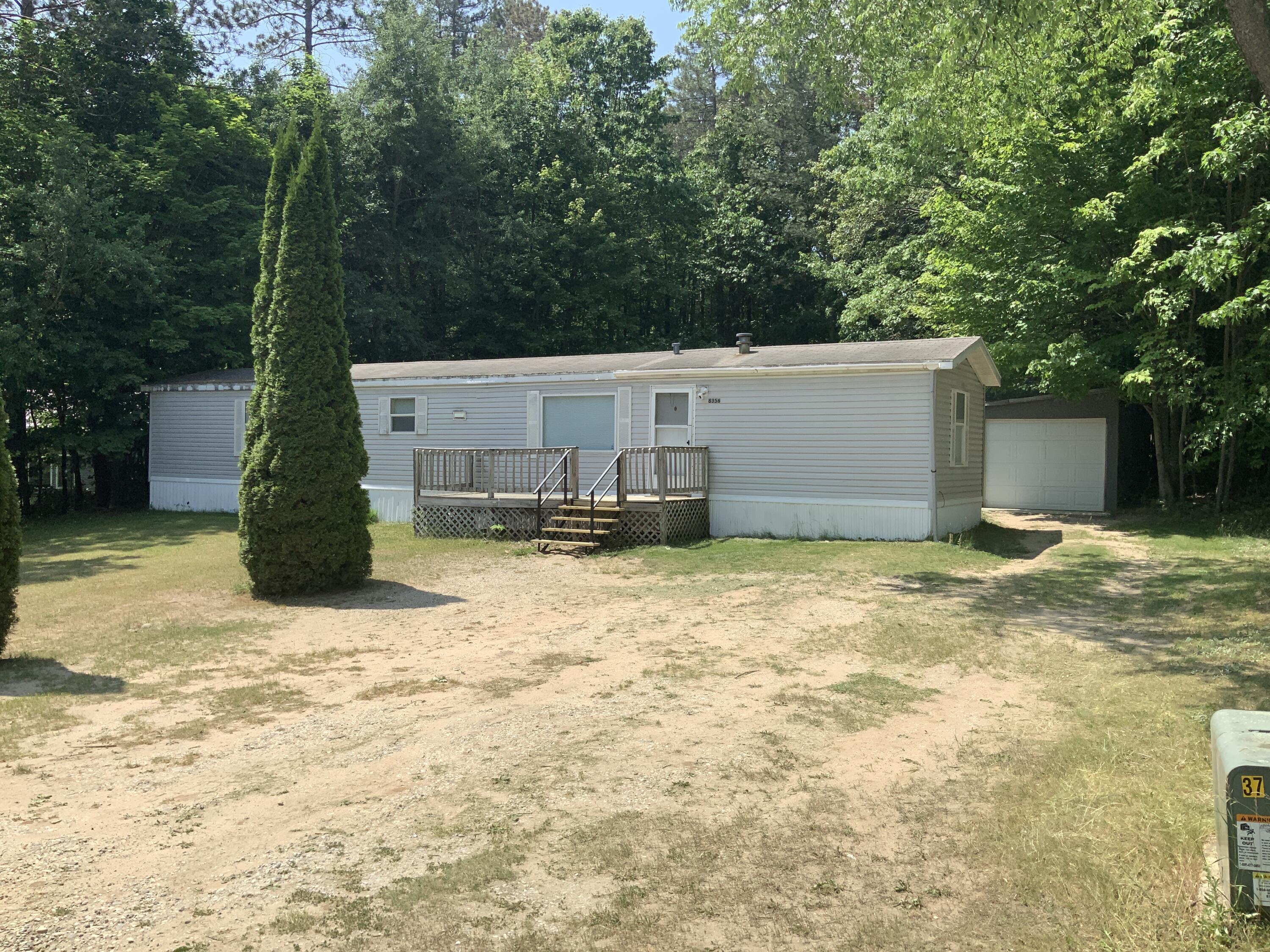 8356 Constitution Boulevard Property Photo 1
