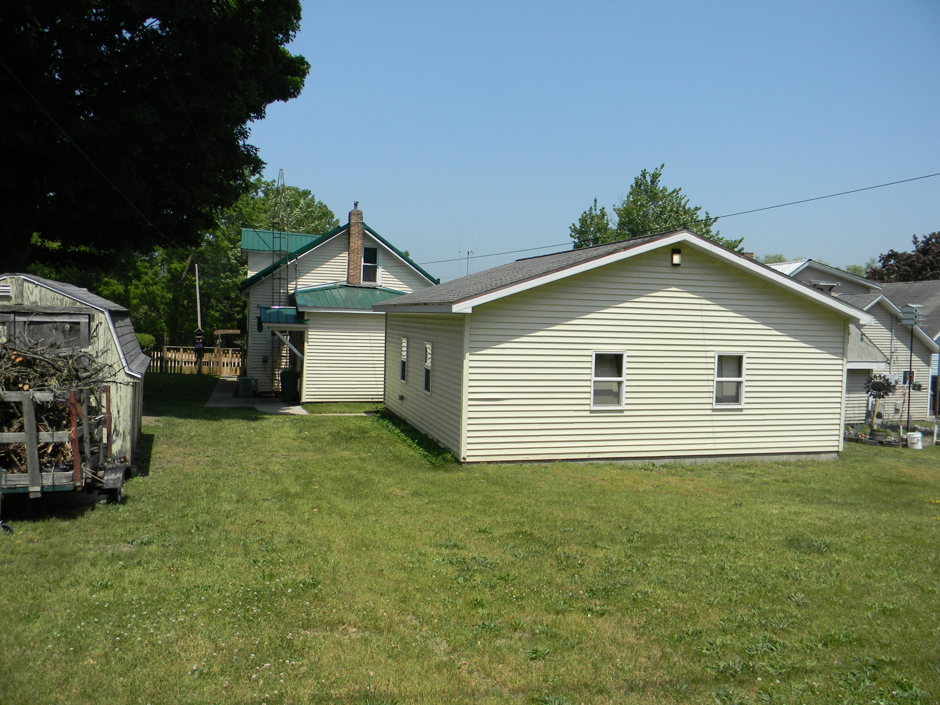 302 First Street Property Photo 31