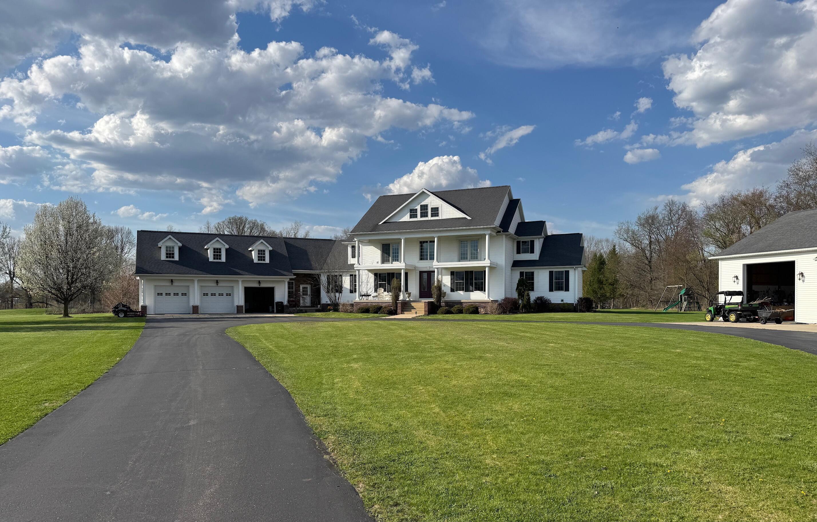 2787 Moyer Road Property Photo 1