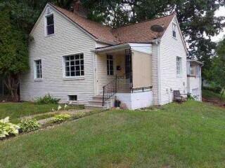 256 Burr St Street Property Photo 2