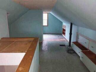 256 Burr St Street Property Photo 7
