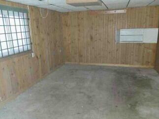 256 Burr St Street Property Photo 9