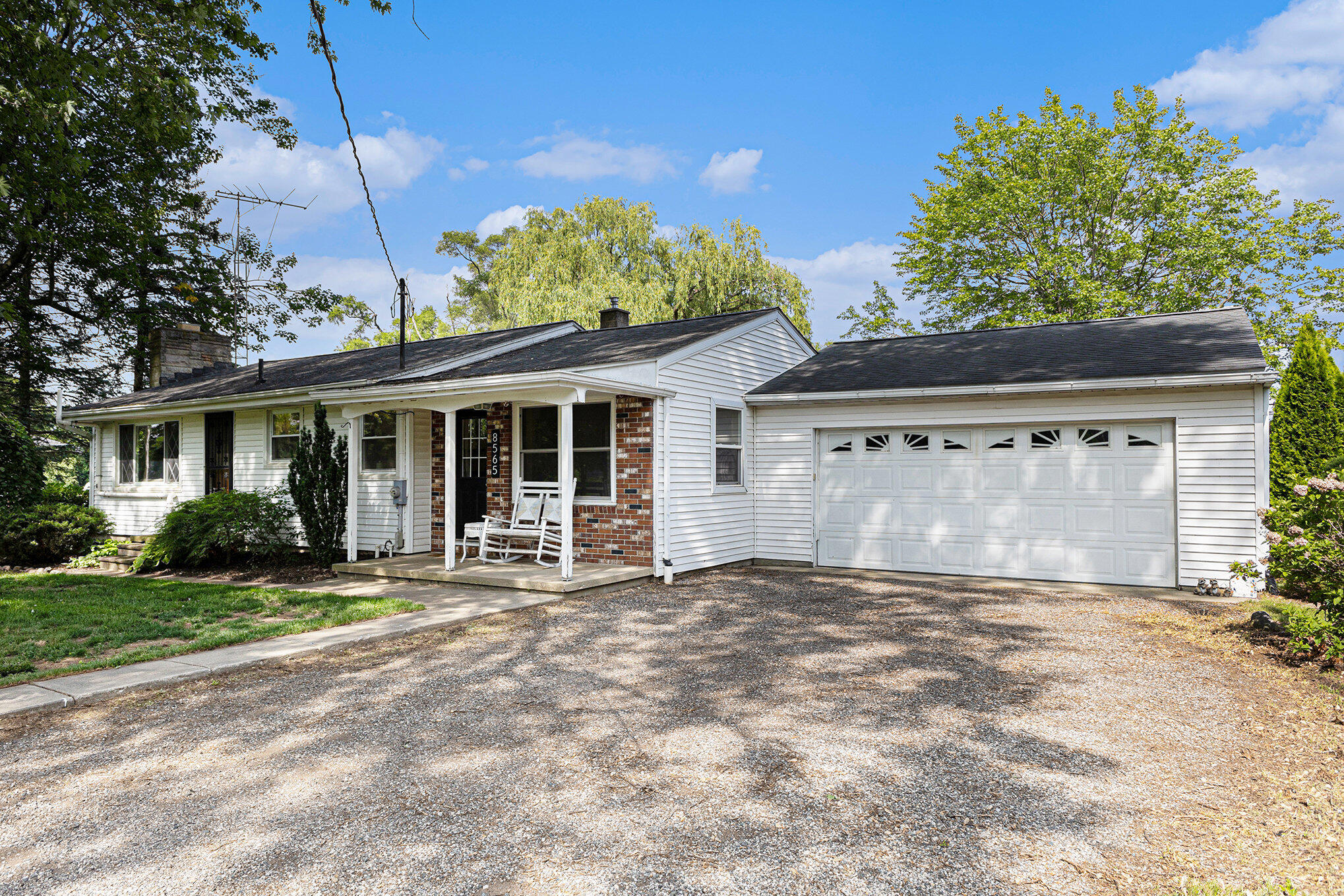 8565 Rives Junction Road Property Photo 3