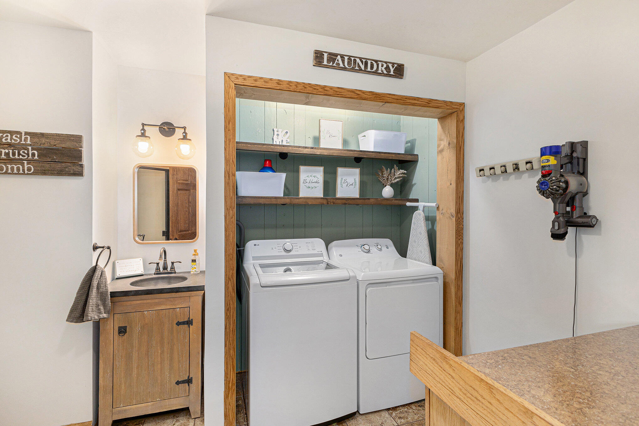 8565 Rives Junction Road Property Photo 14