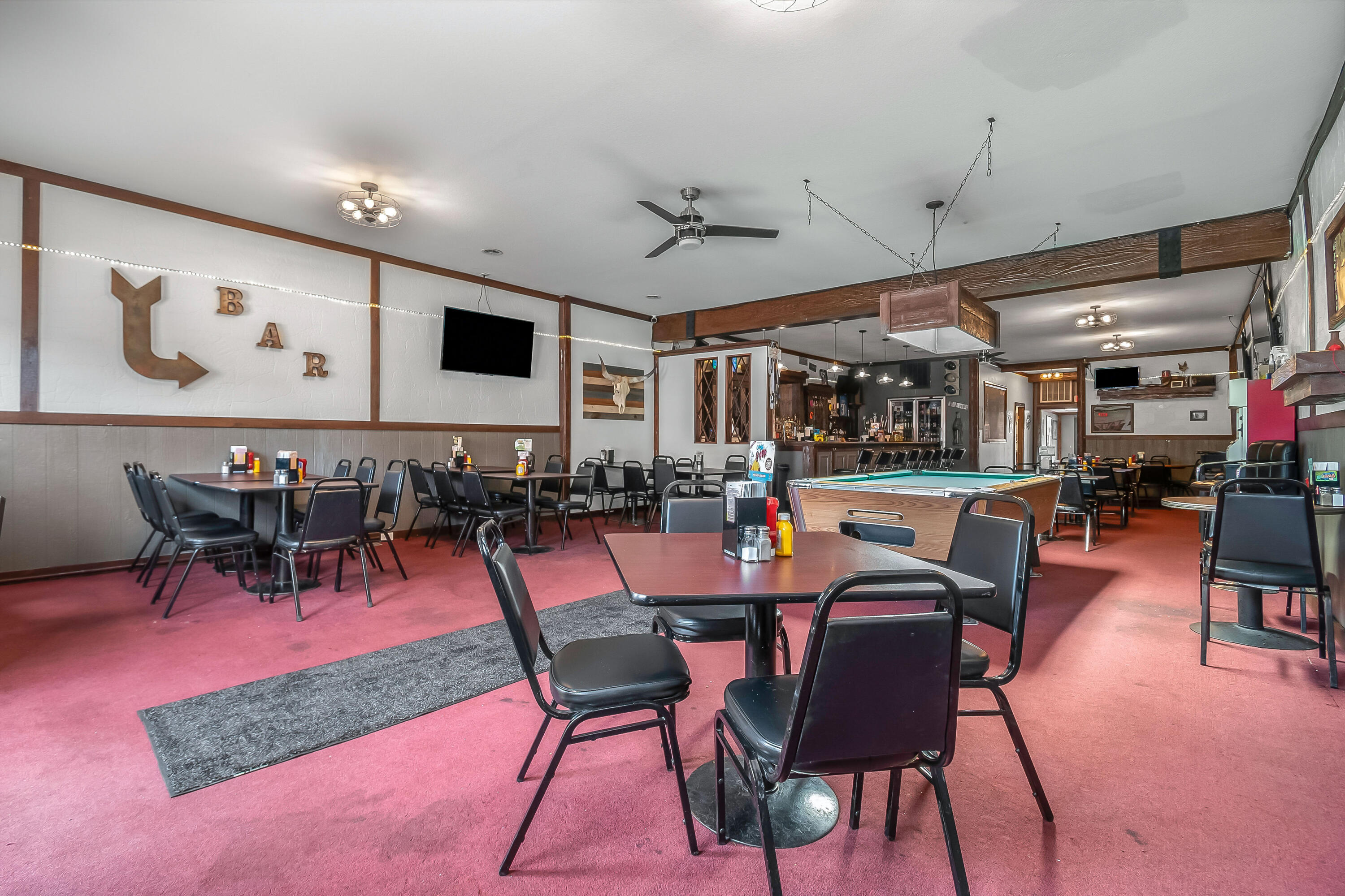 15 E Chicago Street Property Photo 5