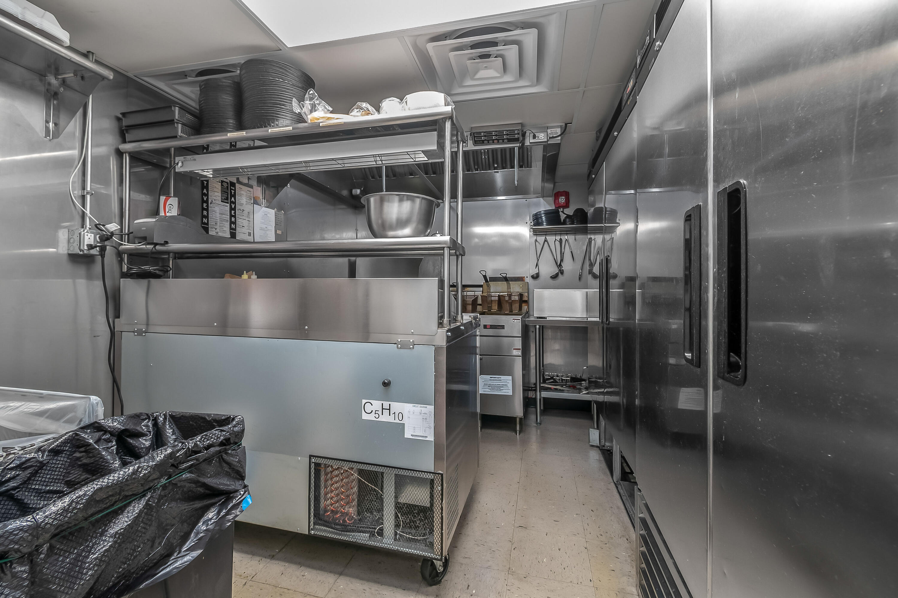 15 E Chicago Street Property Photo 13