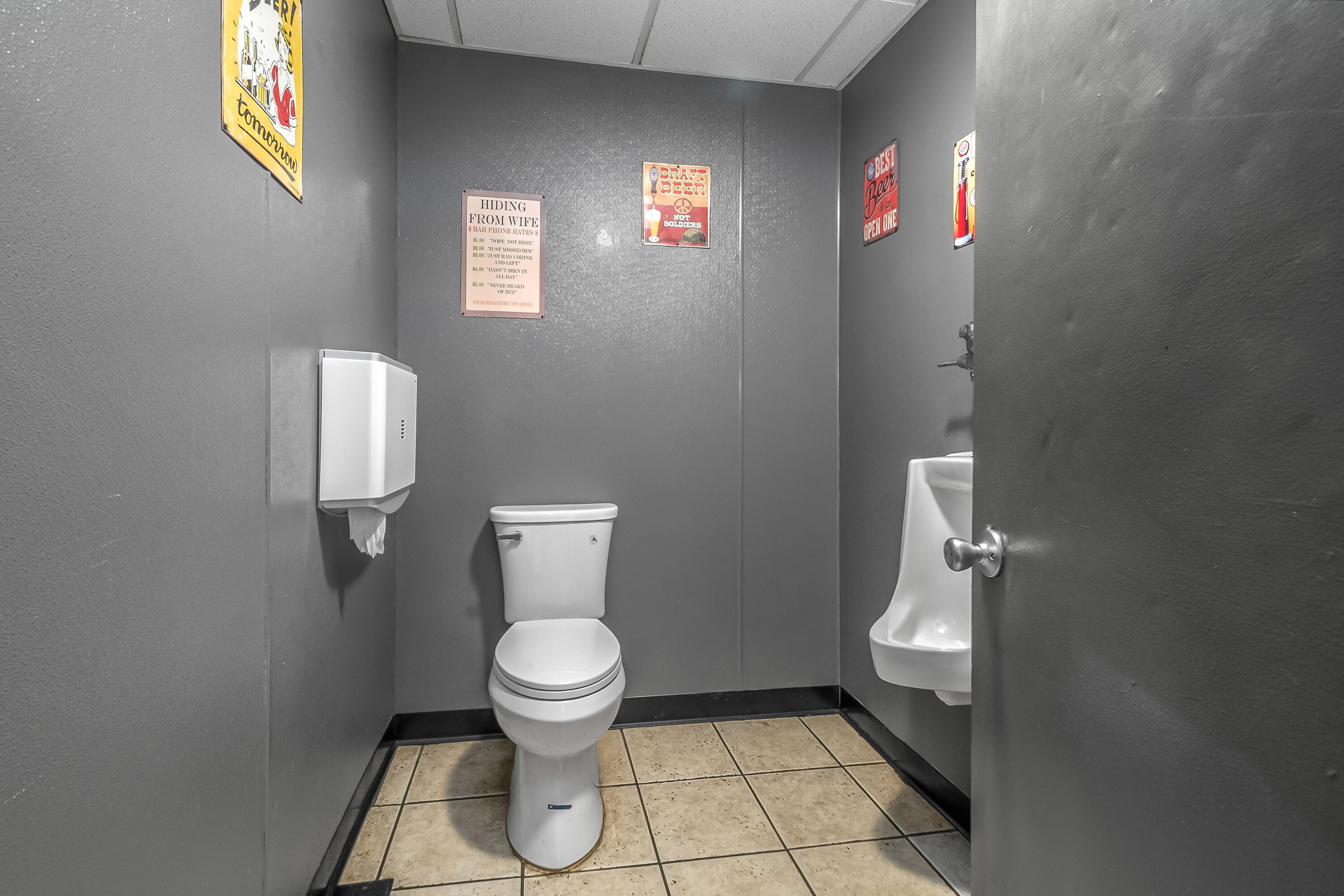 15 E Chicago Street Property Photo 15