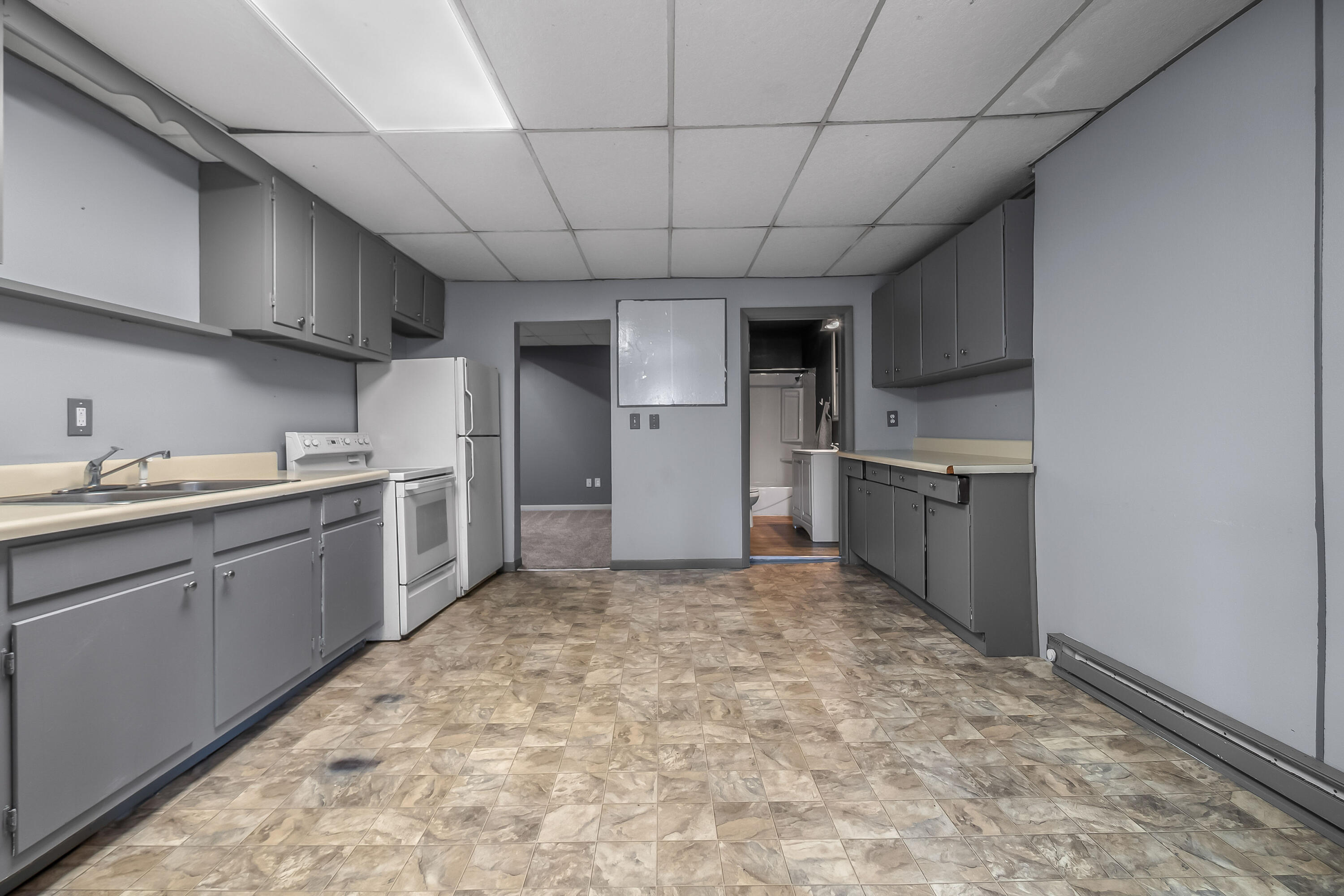 15 E Chicago Street Property Photo 18