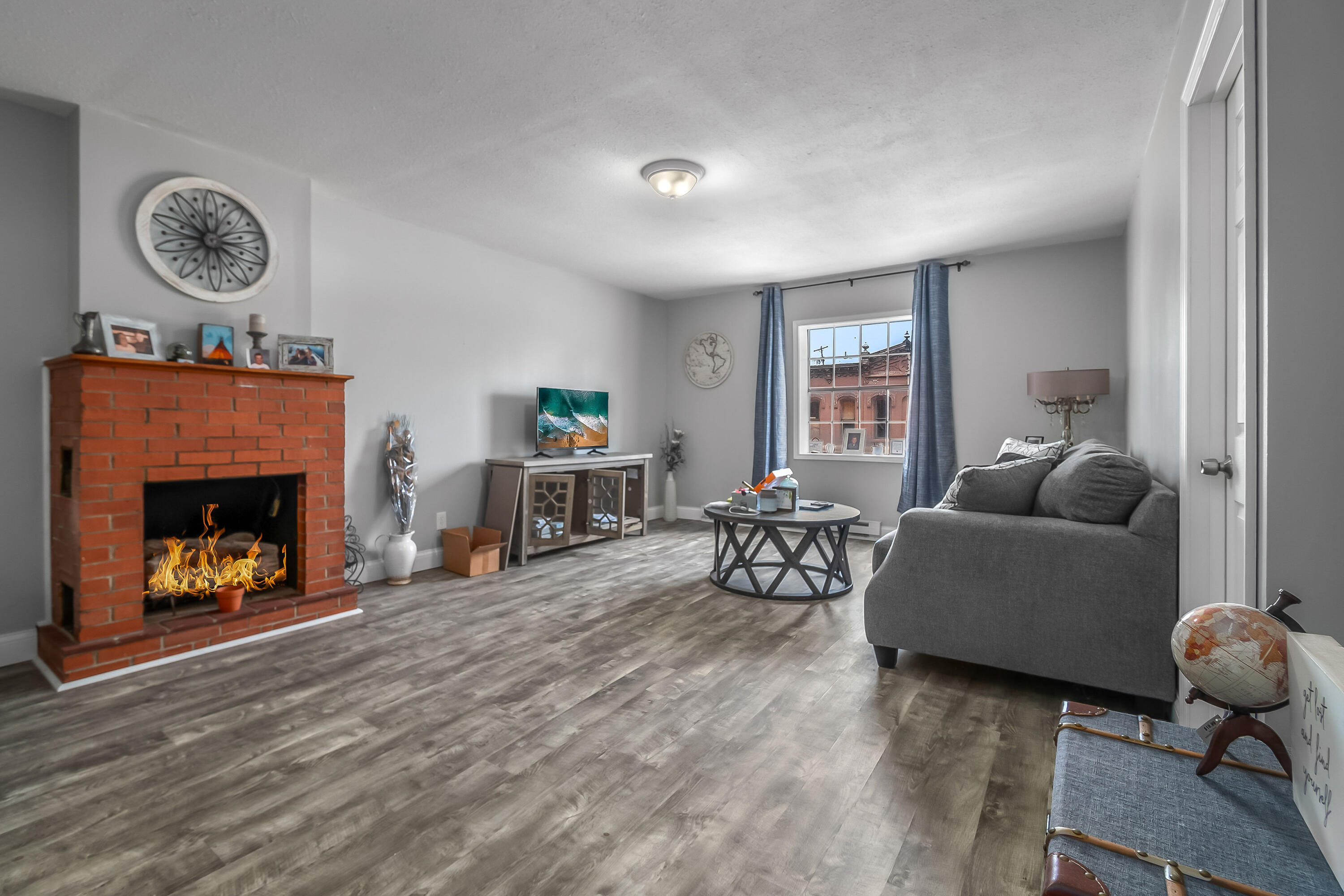 15 E Chicago Street Property Photo 25