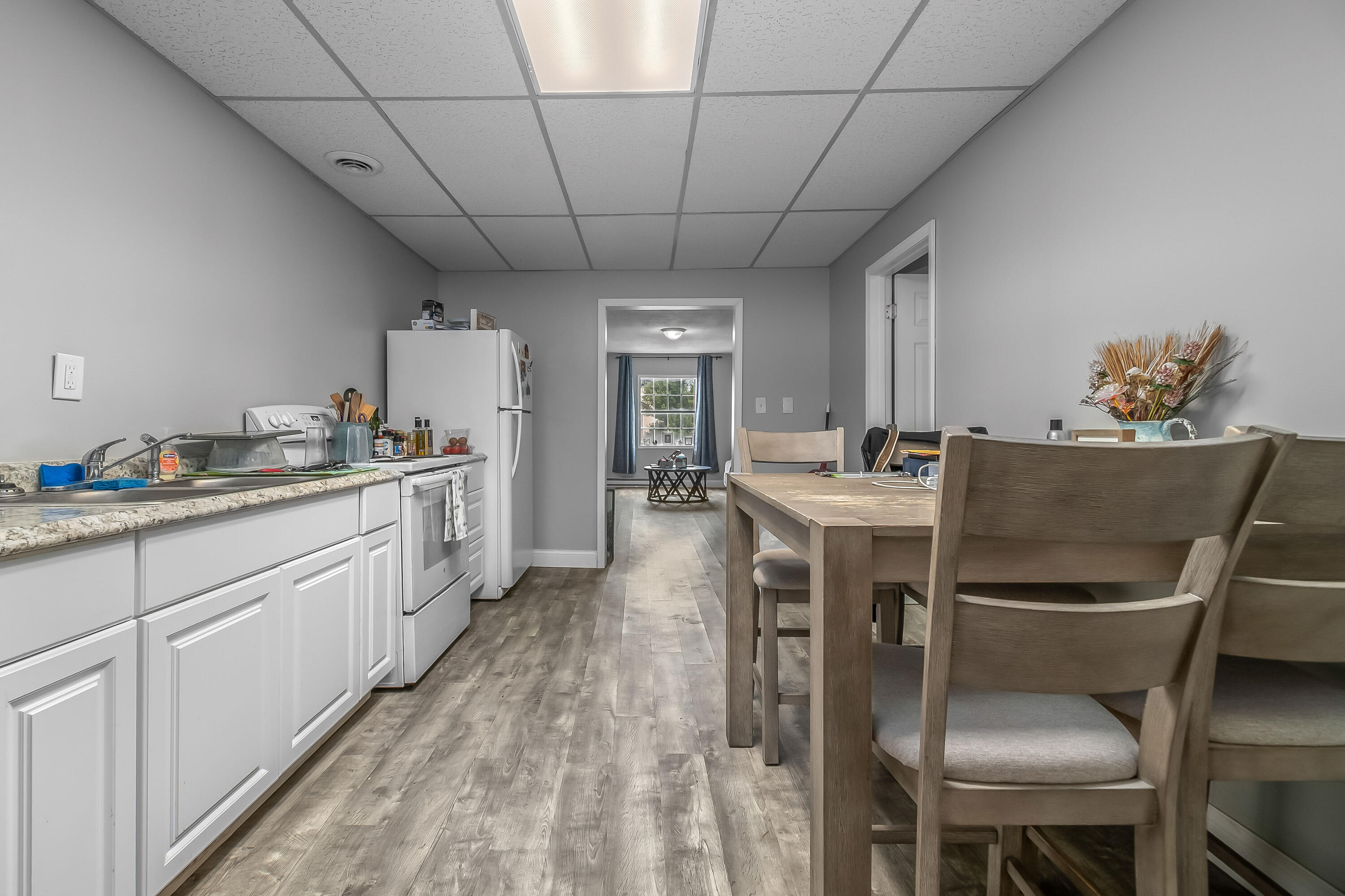 15 E Chicago Street Property Photo 28