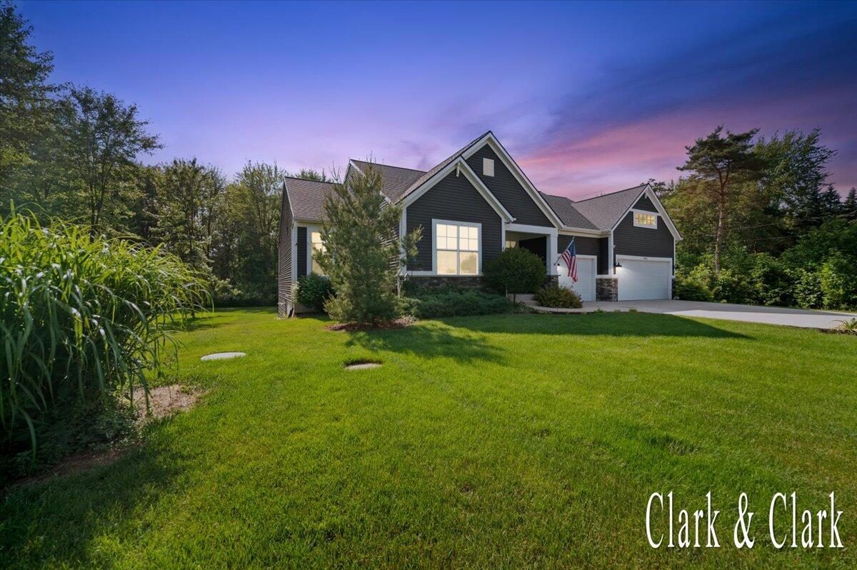 8411 Compass Trail Se Property Photo 1