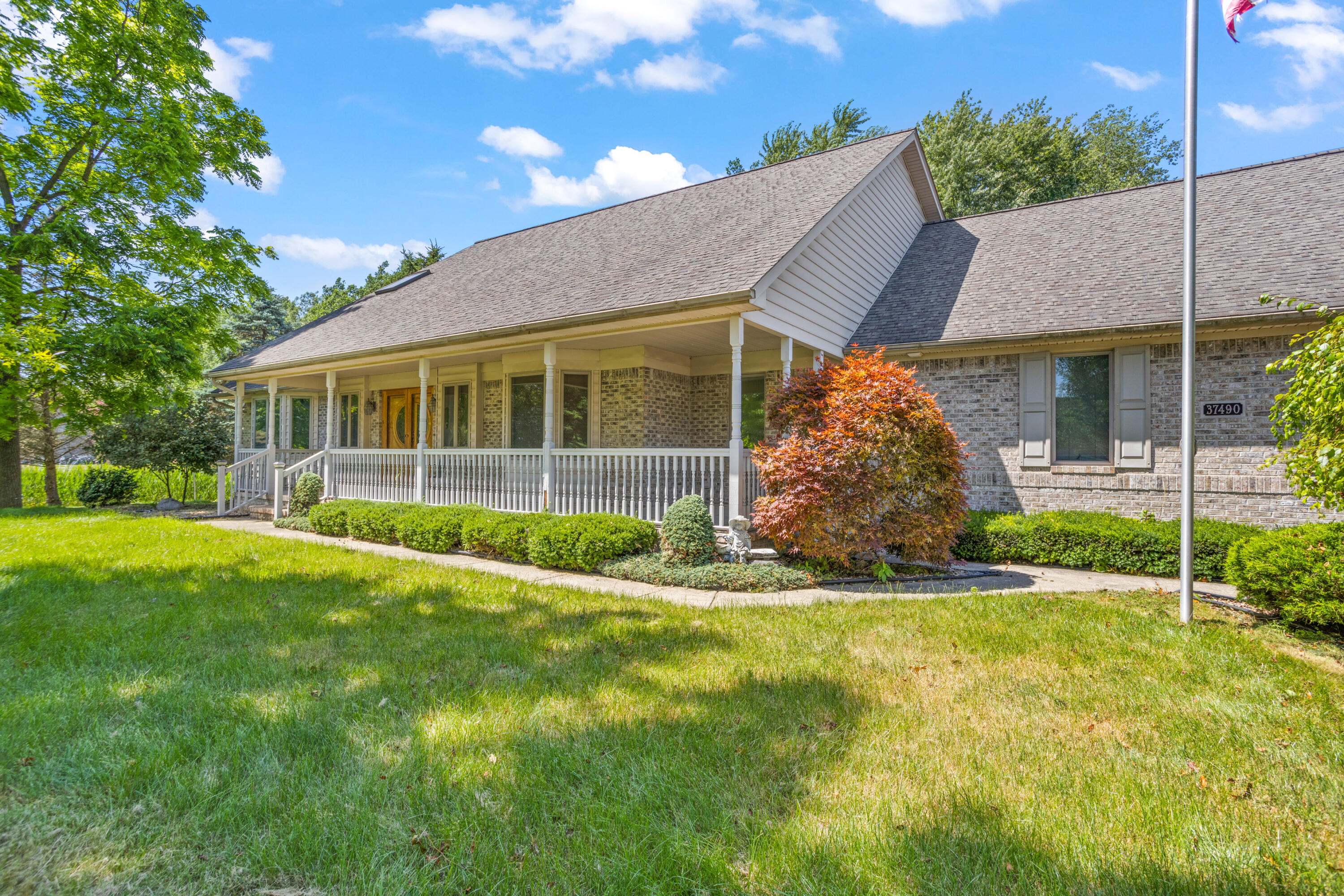 37490 Harvest Lane Property Photo 1