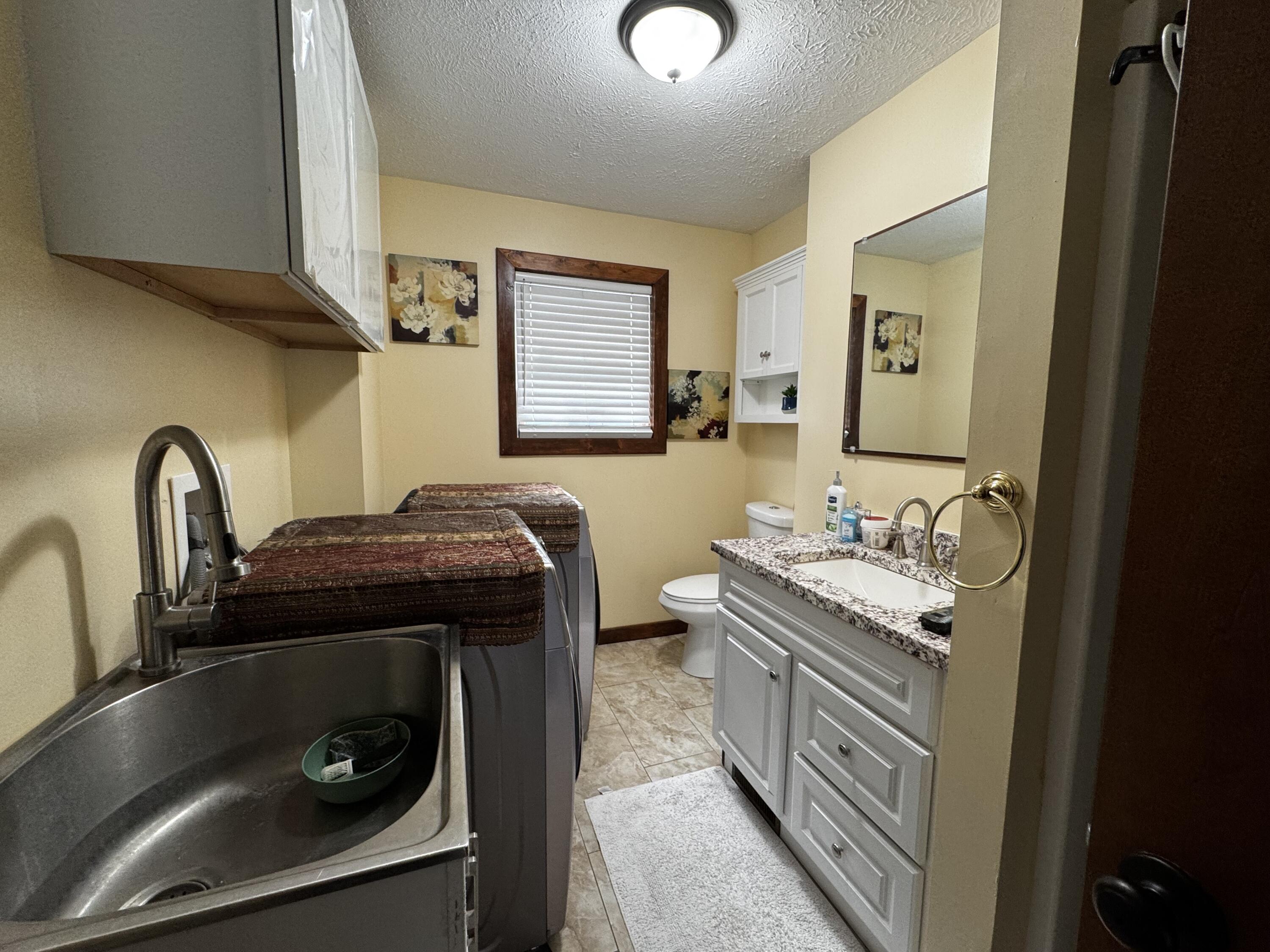 313 N Matteson Street Property Photo 13
