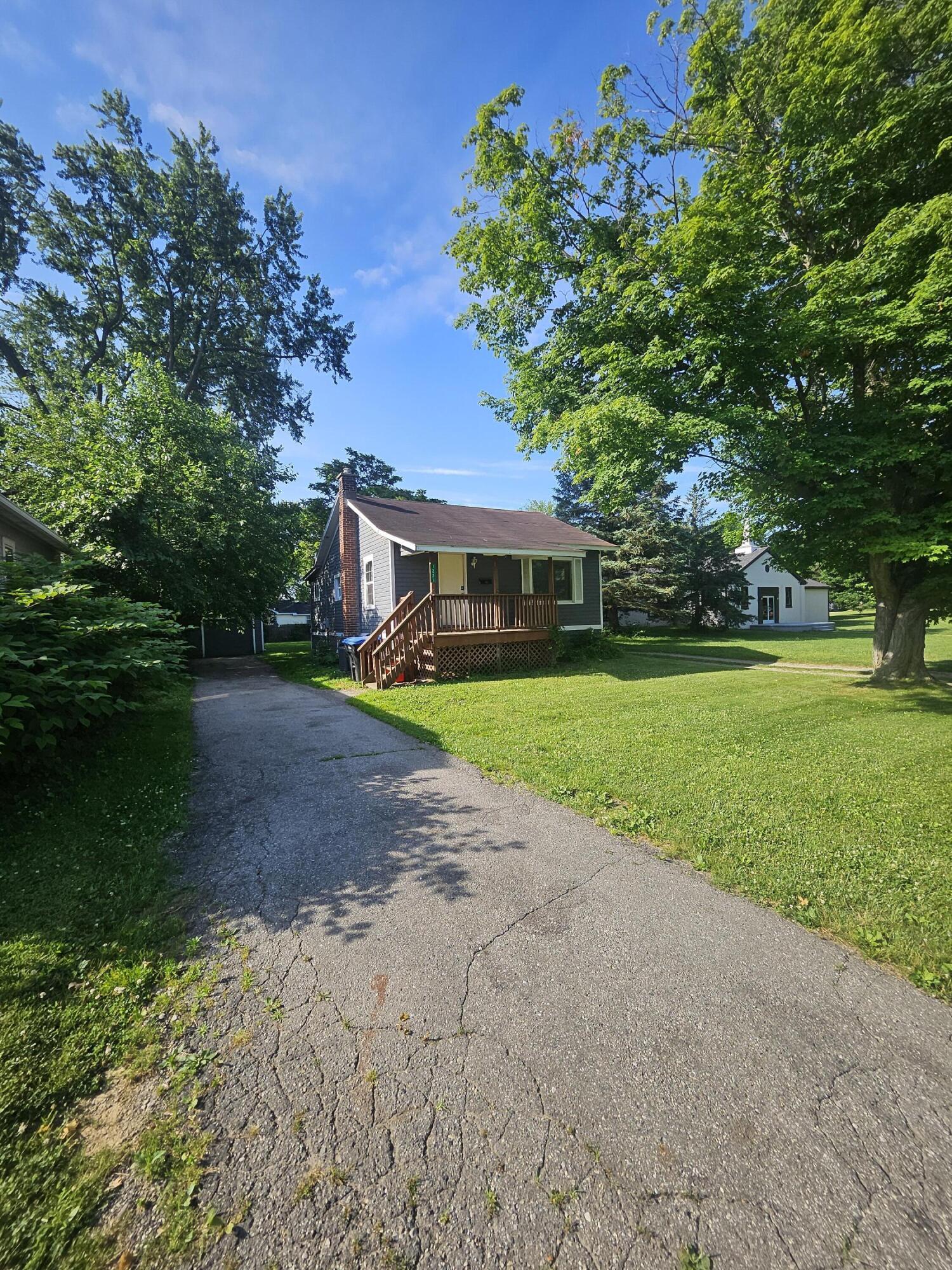1221 S Congress Street Property Photo 2