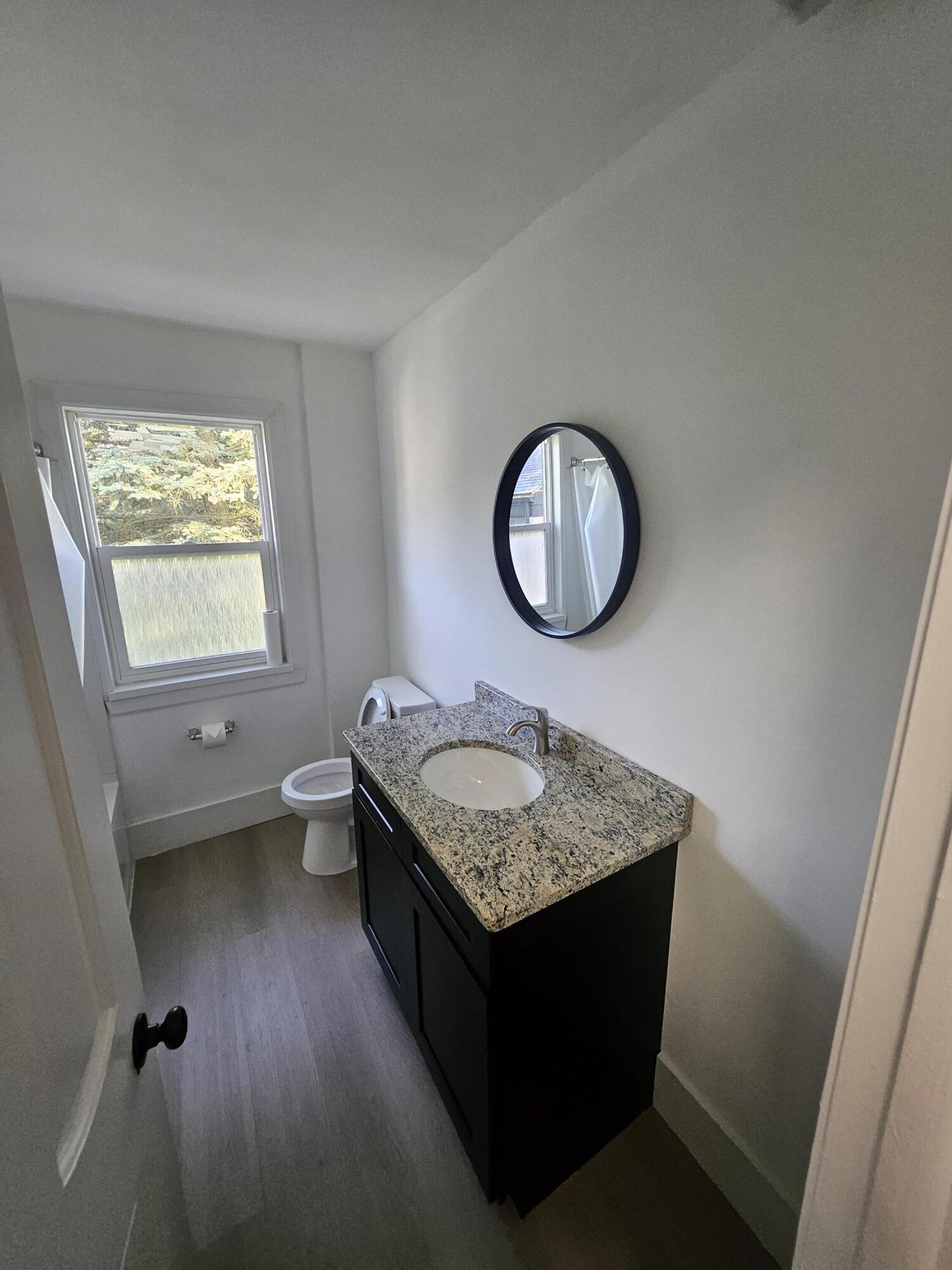 1221 S Congress Street Property Photo 9