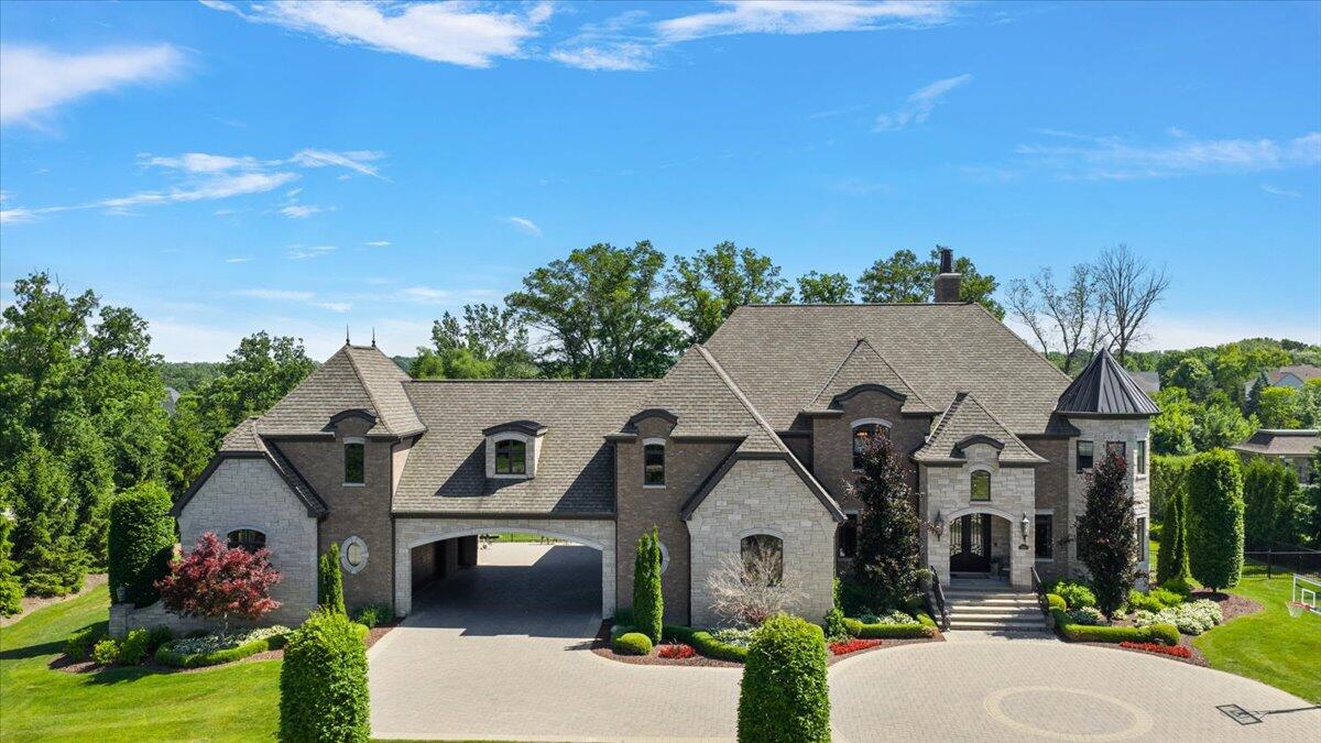 1988 Christenbury Court Property Photo 1
