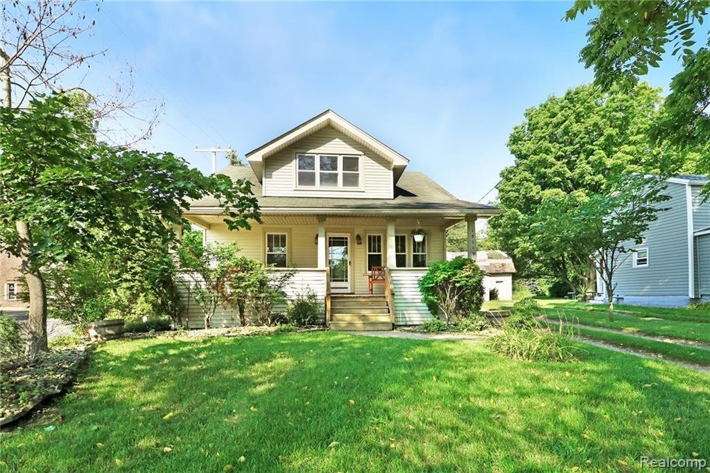 15119 Northville Road Property Photo 1