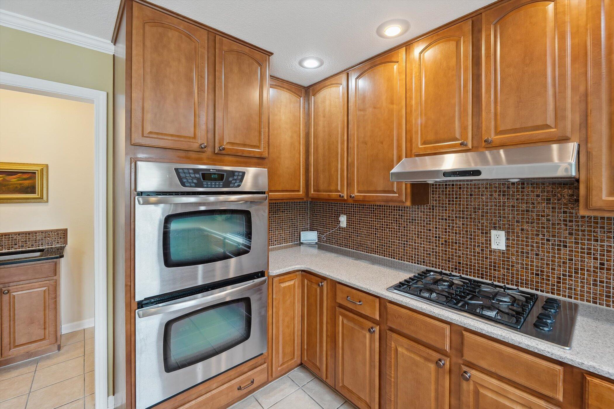 7118 Browns Lake Road Property Photo 15