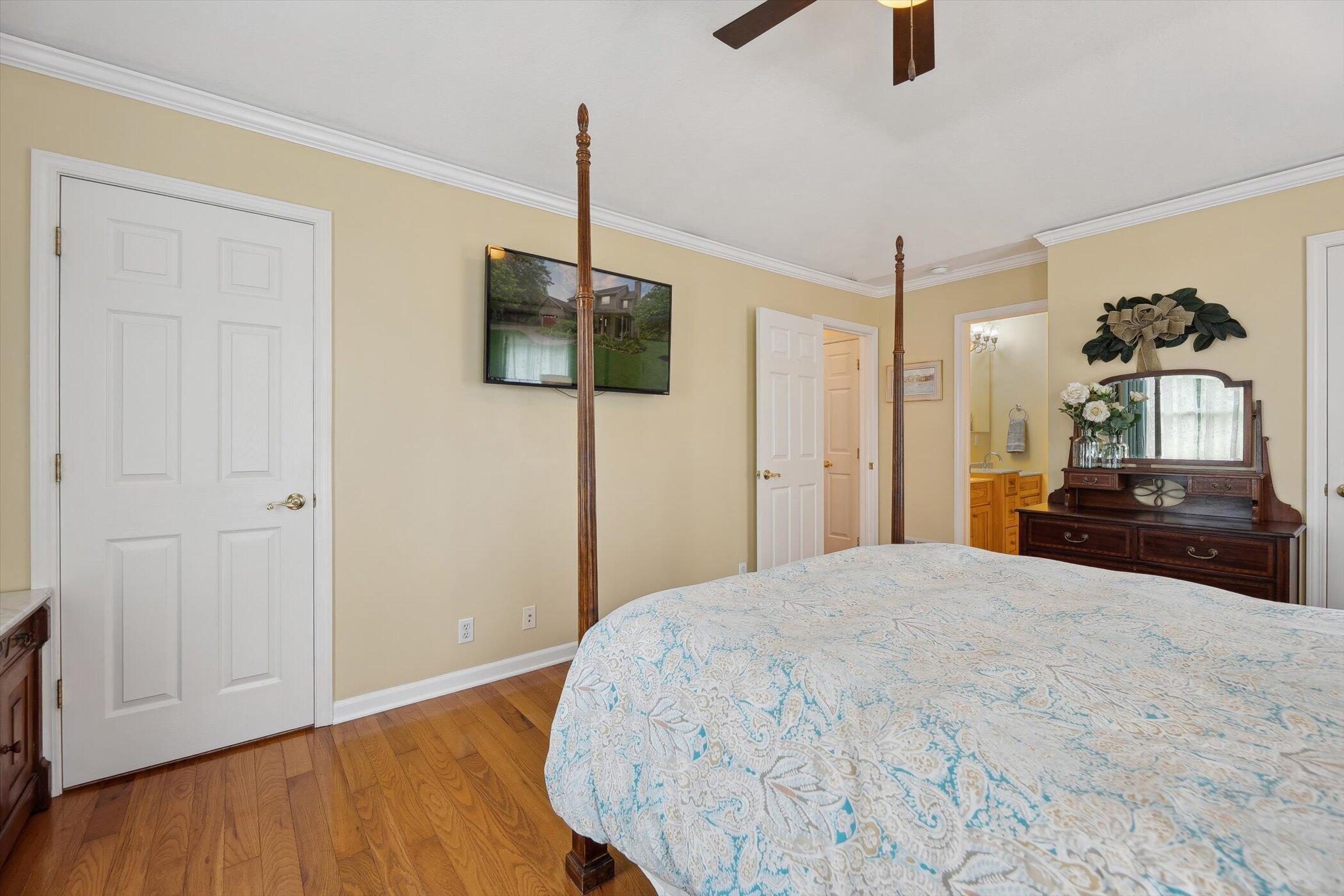 7118 Browns Lake Road Property Photo 24