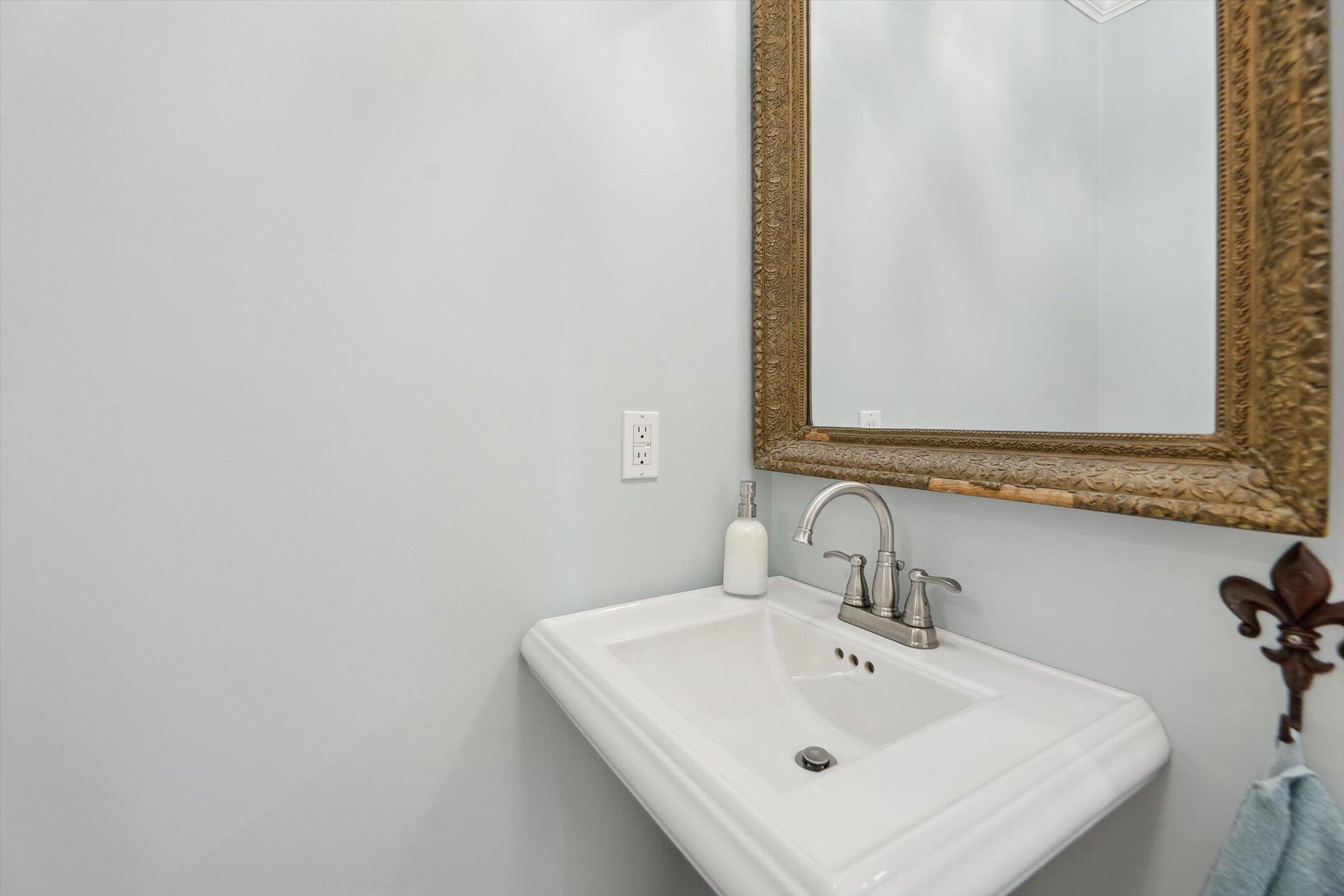 7118 Browns Lake Road Property Photo 43