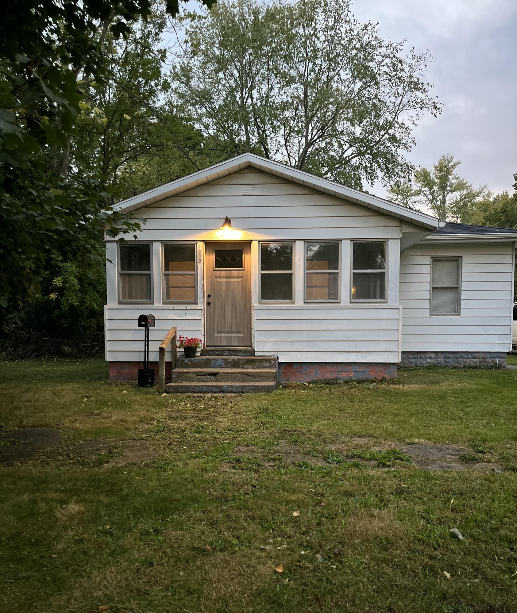 1222 N 9th St. Street Property Photo 1