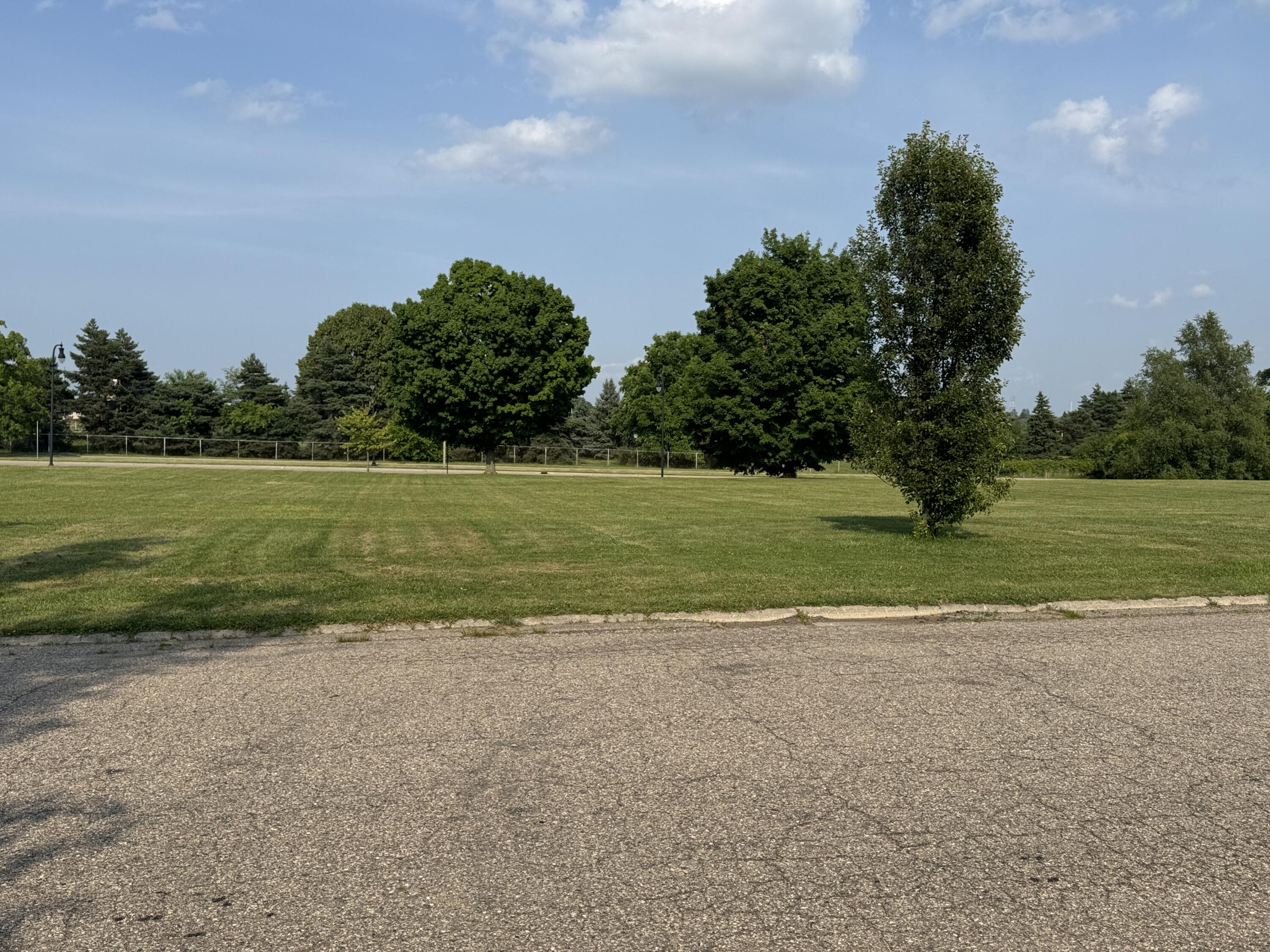 1718 Chelsea Circle Property Photo 2