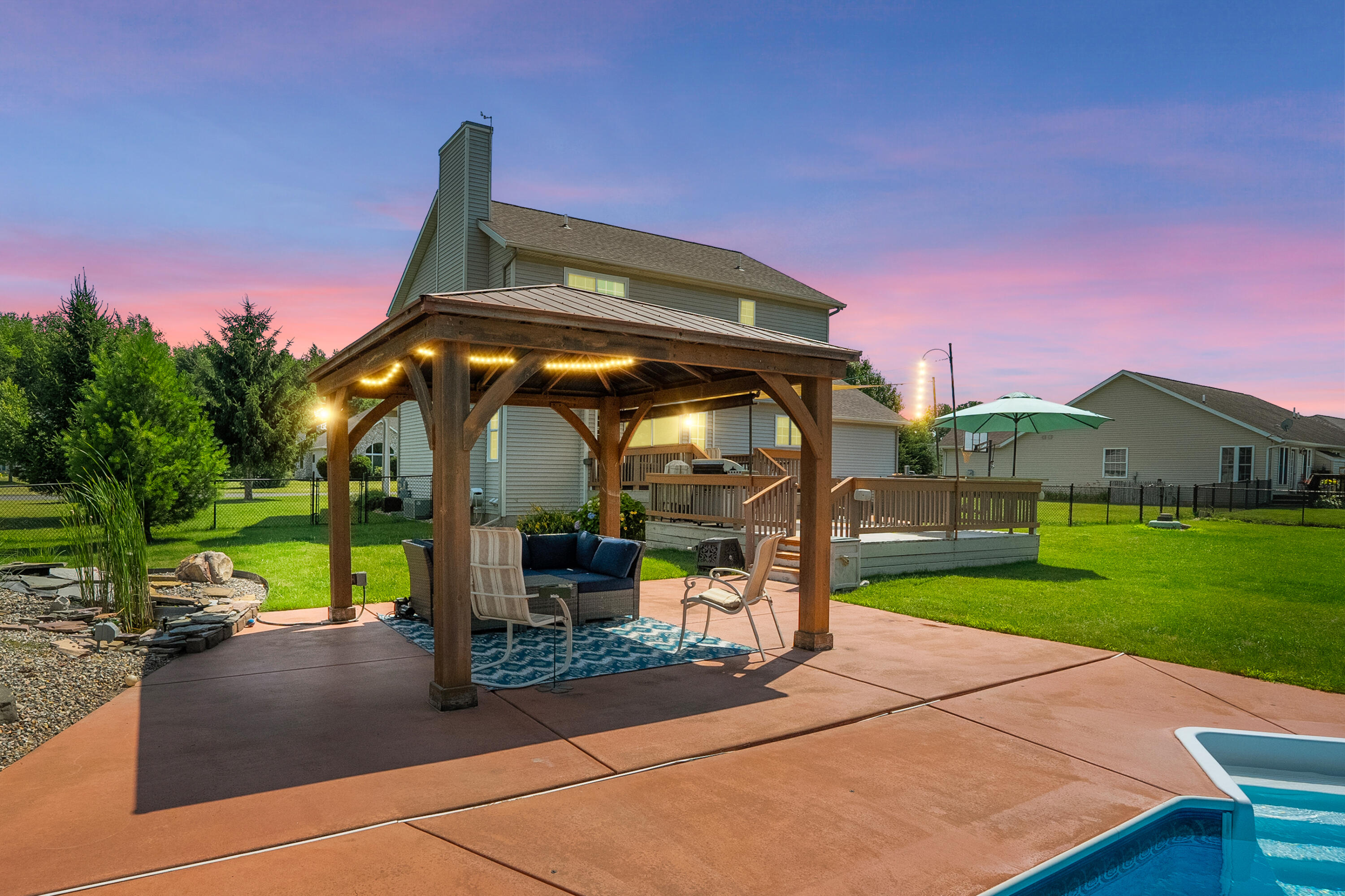 8181 Fawn Meadow Trail Property Photo 5