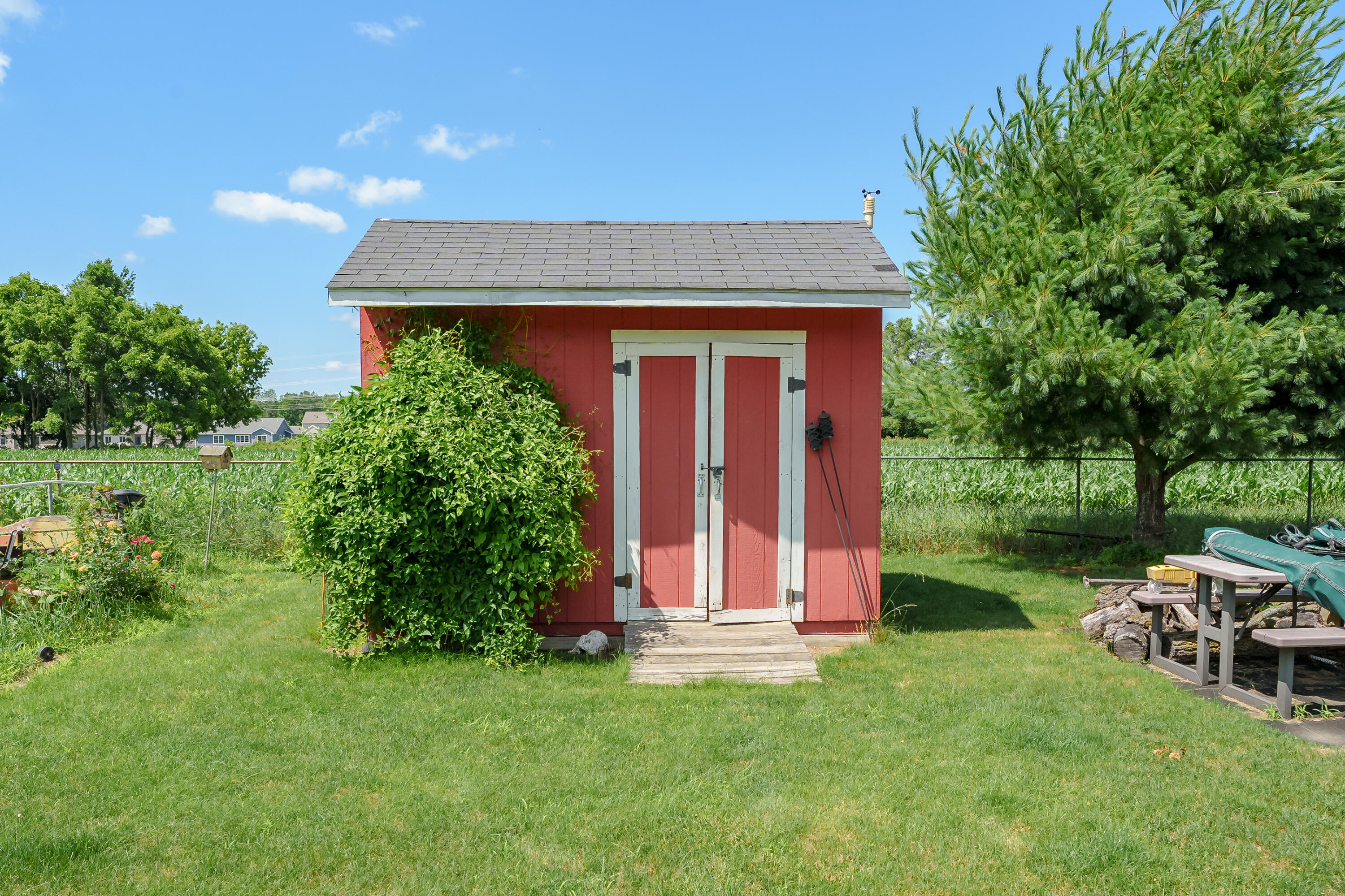 8181 Fawn Meadow Trail Property Photo 35