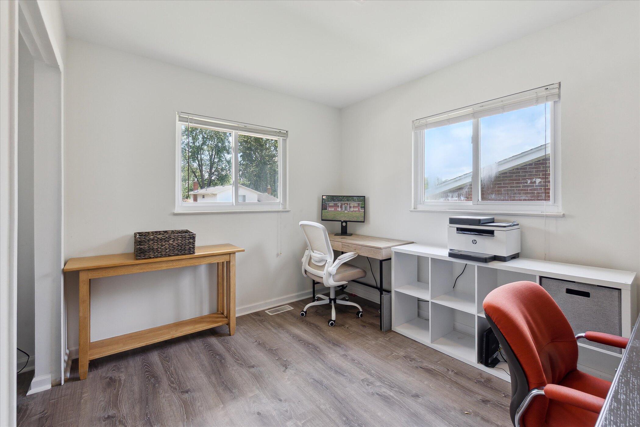 910 Newport Drive Property Photo 19