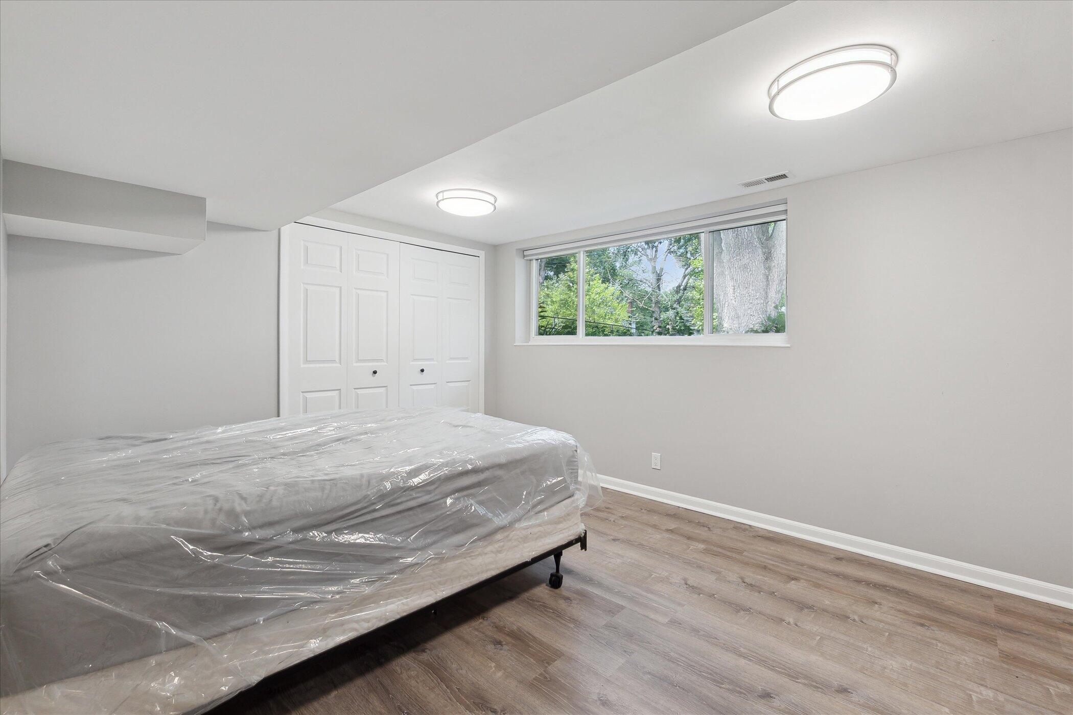910 Newport Drive Property Photo 27