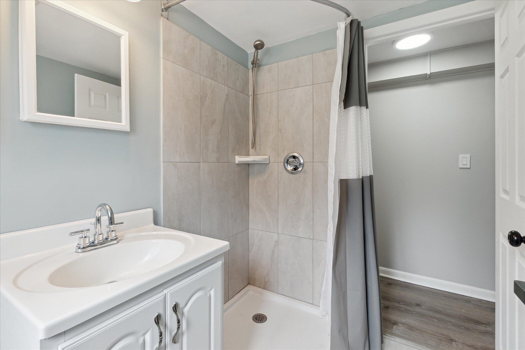 910 Newport Drive Property Photo 29