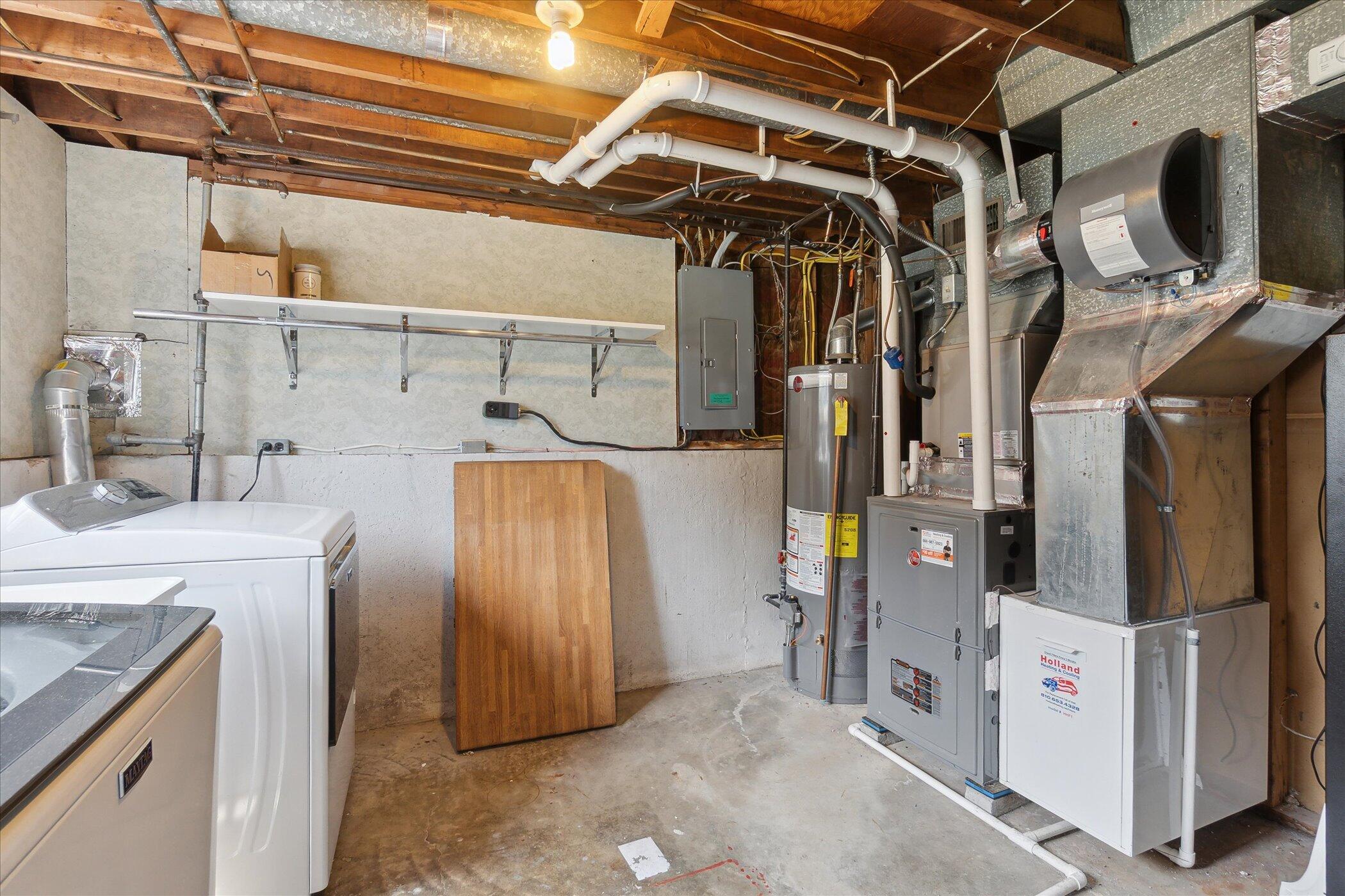 910 Newport Drive Property Photo 31