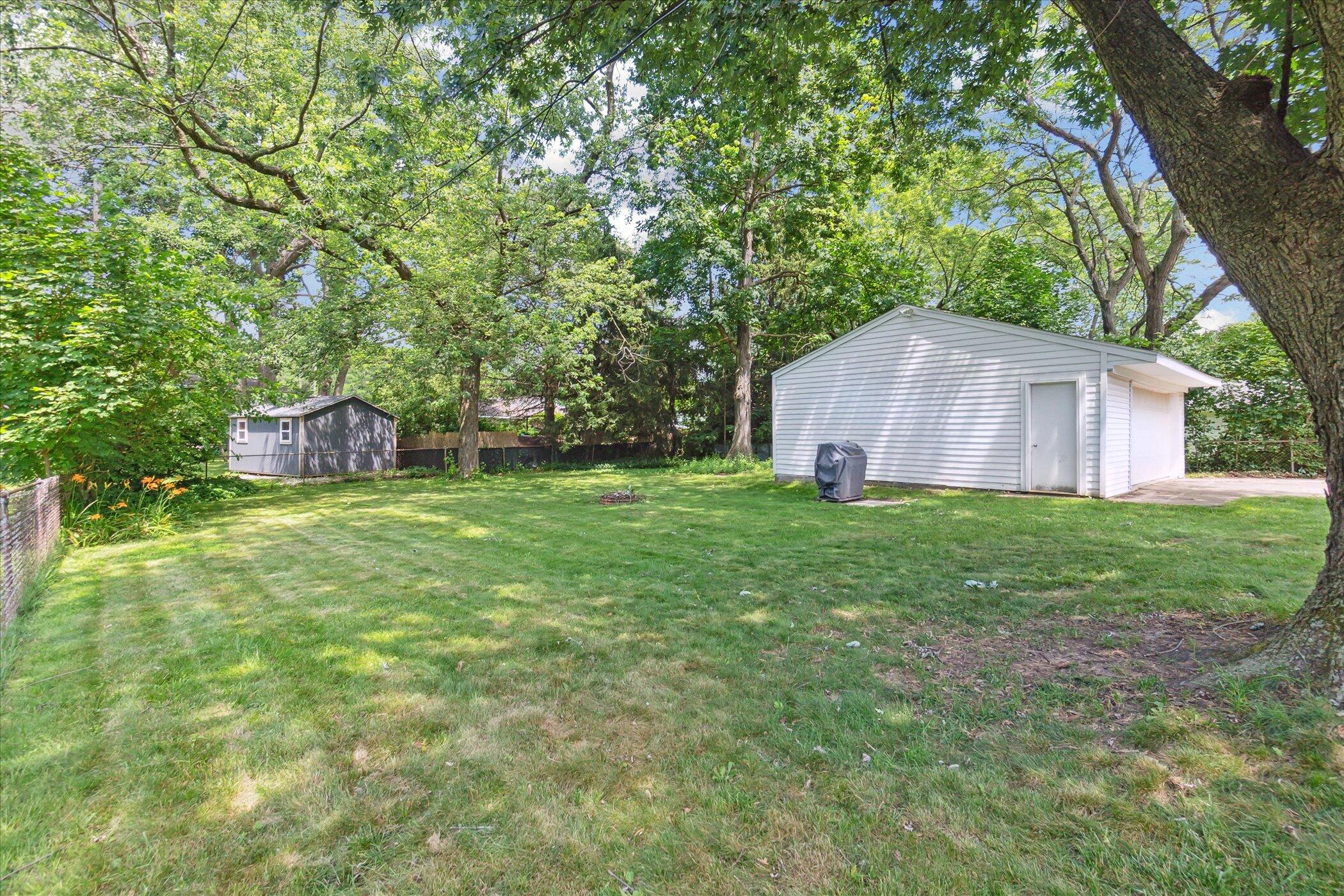 910 Newport Drive Property Photo 39